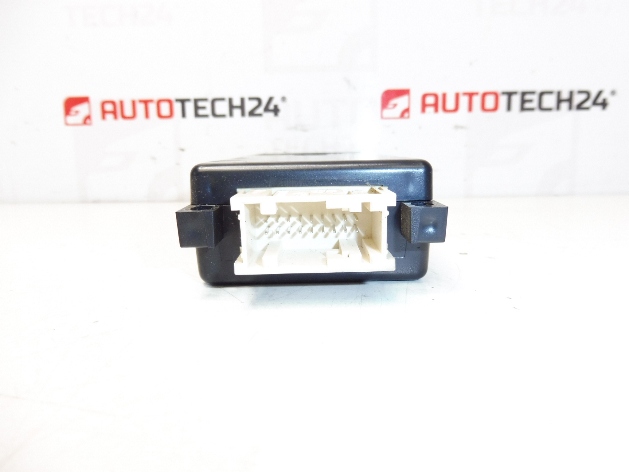 Moduł Bluetooth Citroën Peugeot 9662258380 S122288001 659384