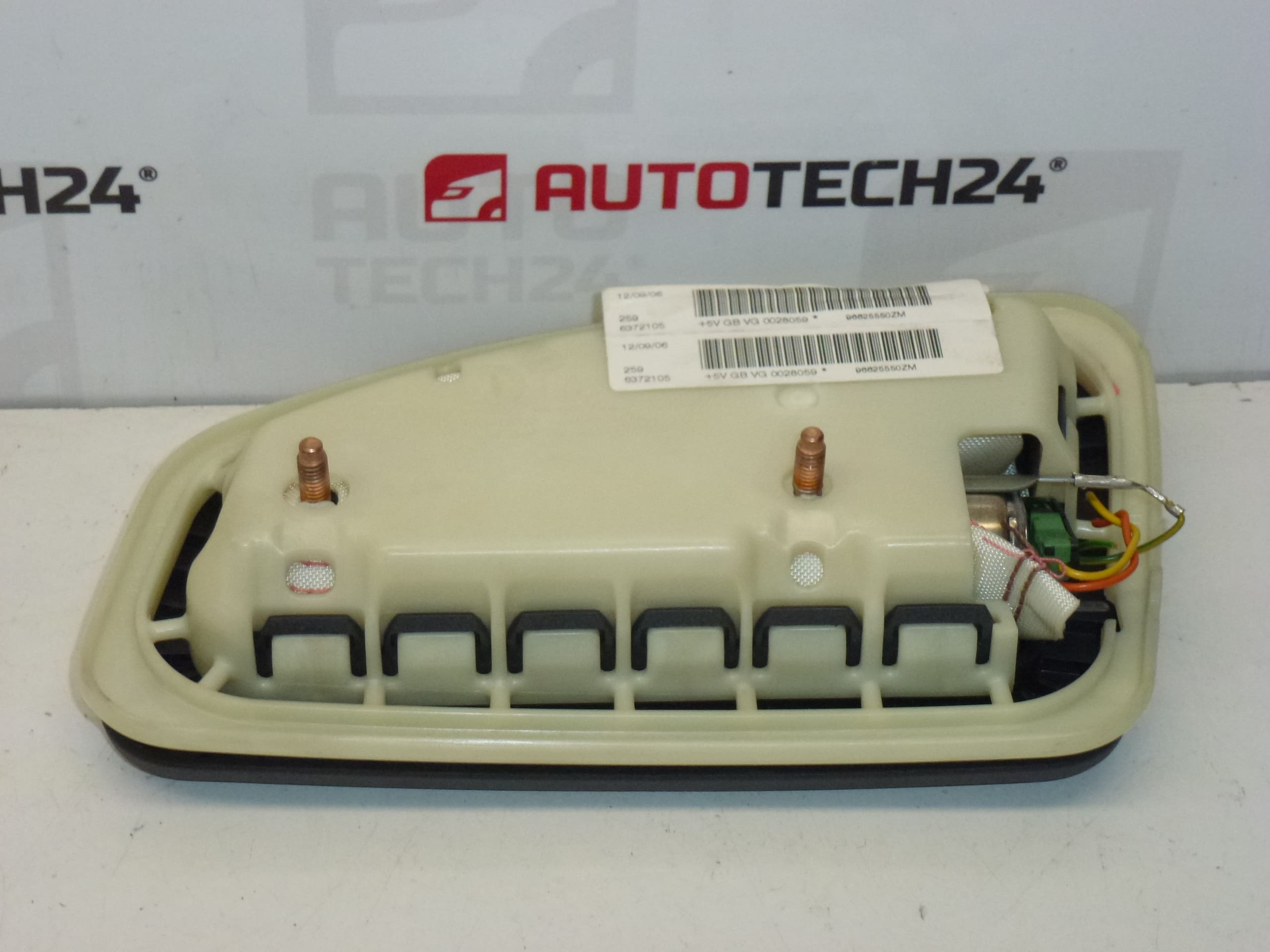 Poduszka powietrzna lewego siedzenia Peugeot 407 96625550ZM 8216QN