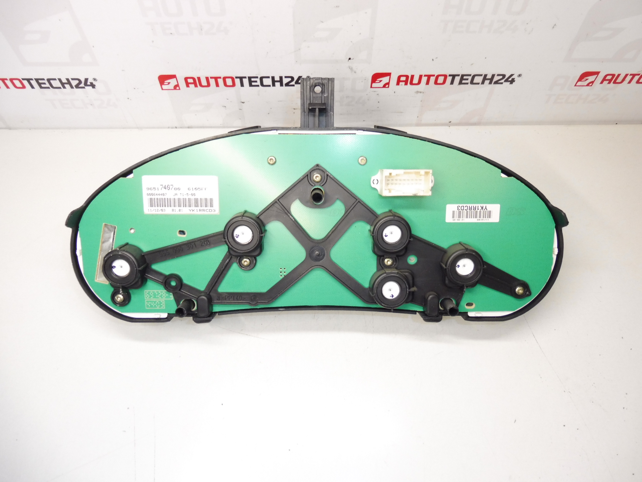 Prędkościomierz Peugeot 206 9656696680 6105FF