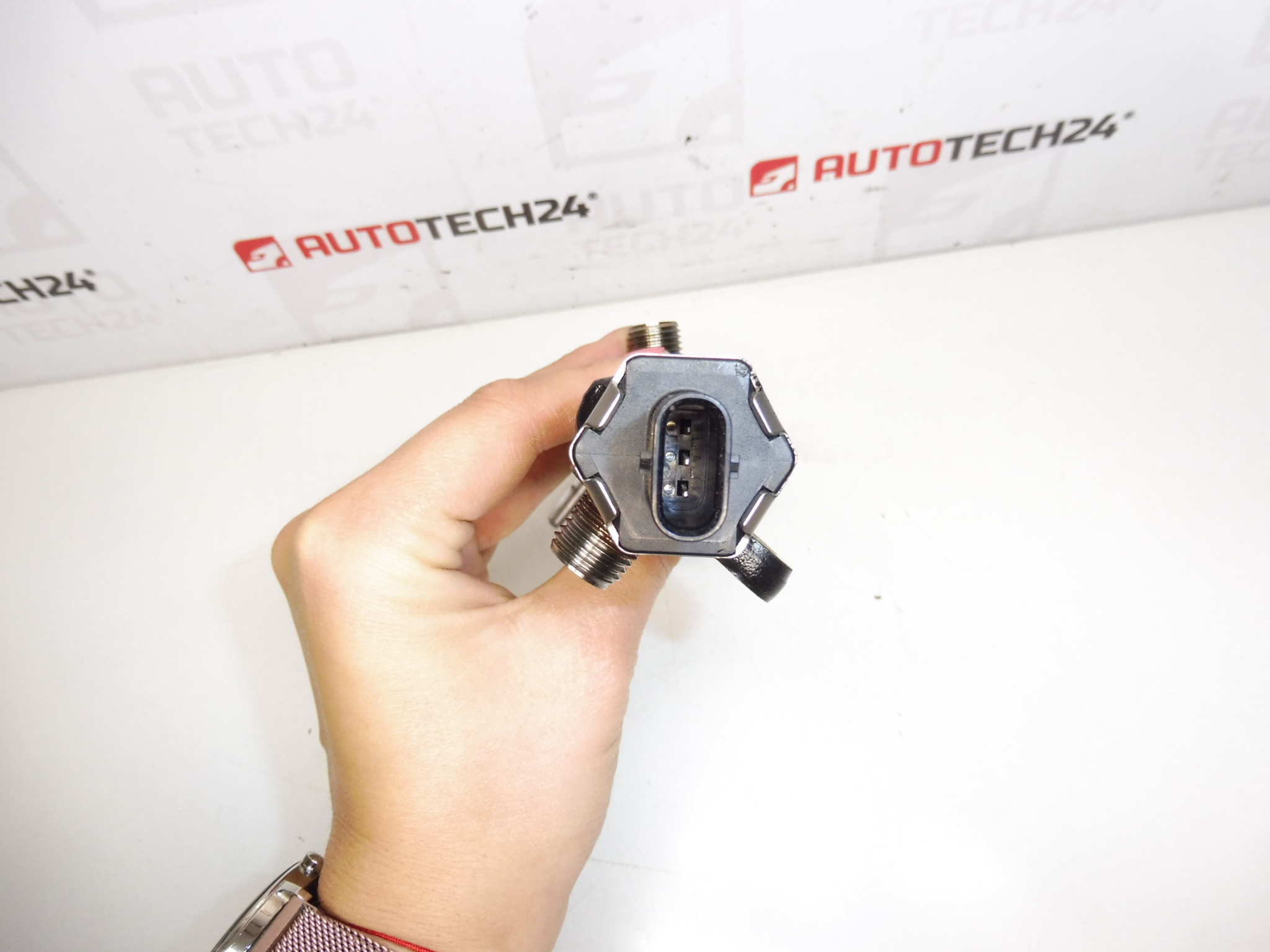 Szyna RAIL 1.5 HDI Citroën Peugeot 9821399680