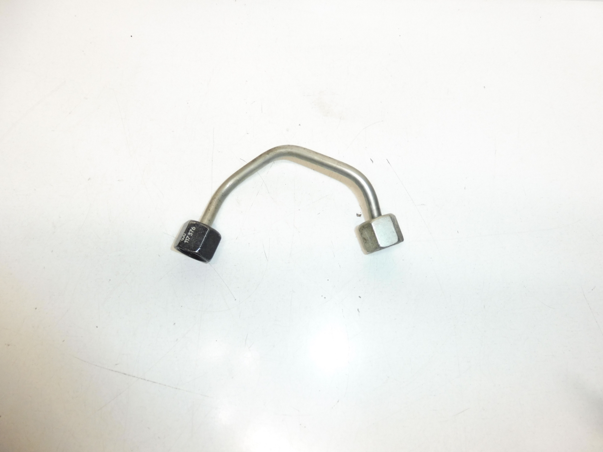 Przewód zasilający 2. wtryskiwacz Citroën Peugeot 9811737580