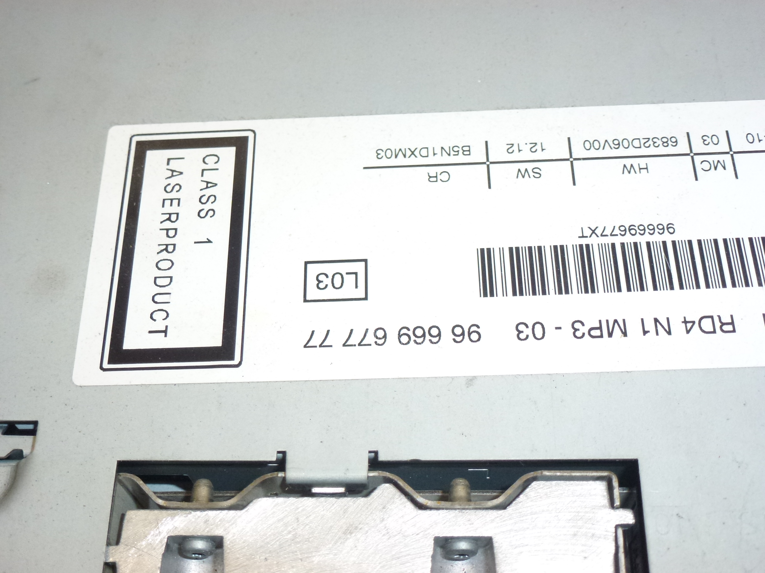 Radio samochodowe z CD MP3 Citroën Peugeot 9666967777 6579FG