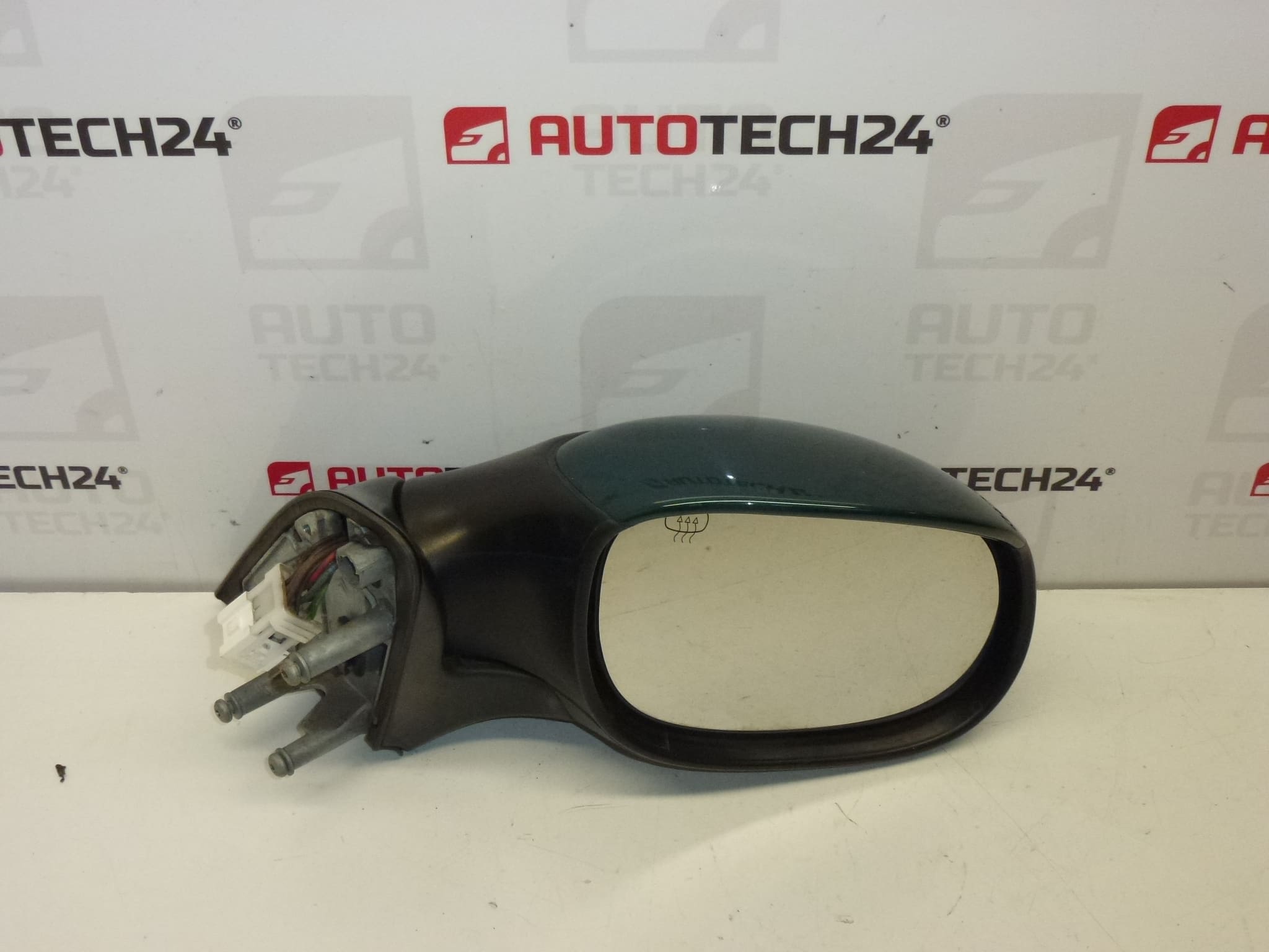 Lusterko prawe Citroën Xsara Picasso składane elektrycznie 96461533XT 8149NP