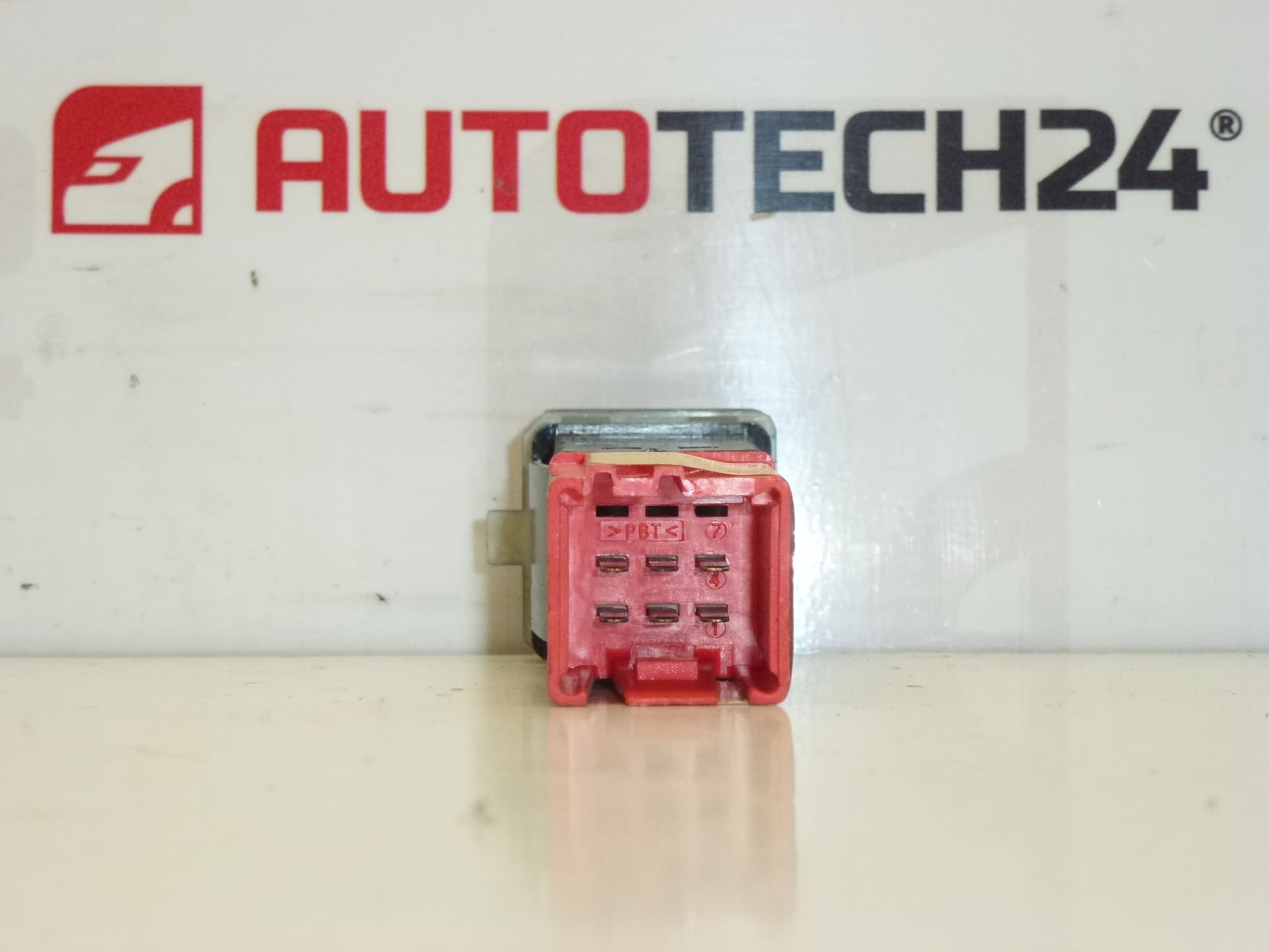 Przełącznik blokady szyby tylnej Citroën Xsara Picasso 9649802077 6554EL