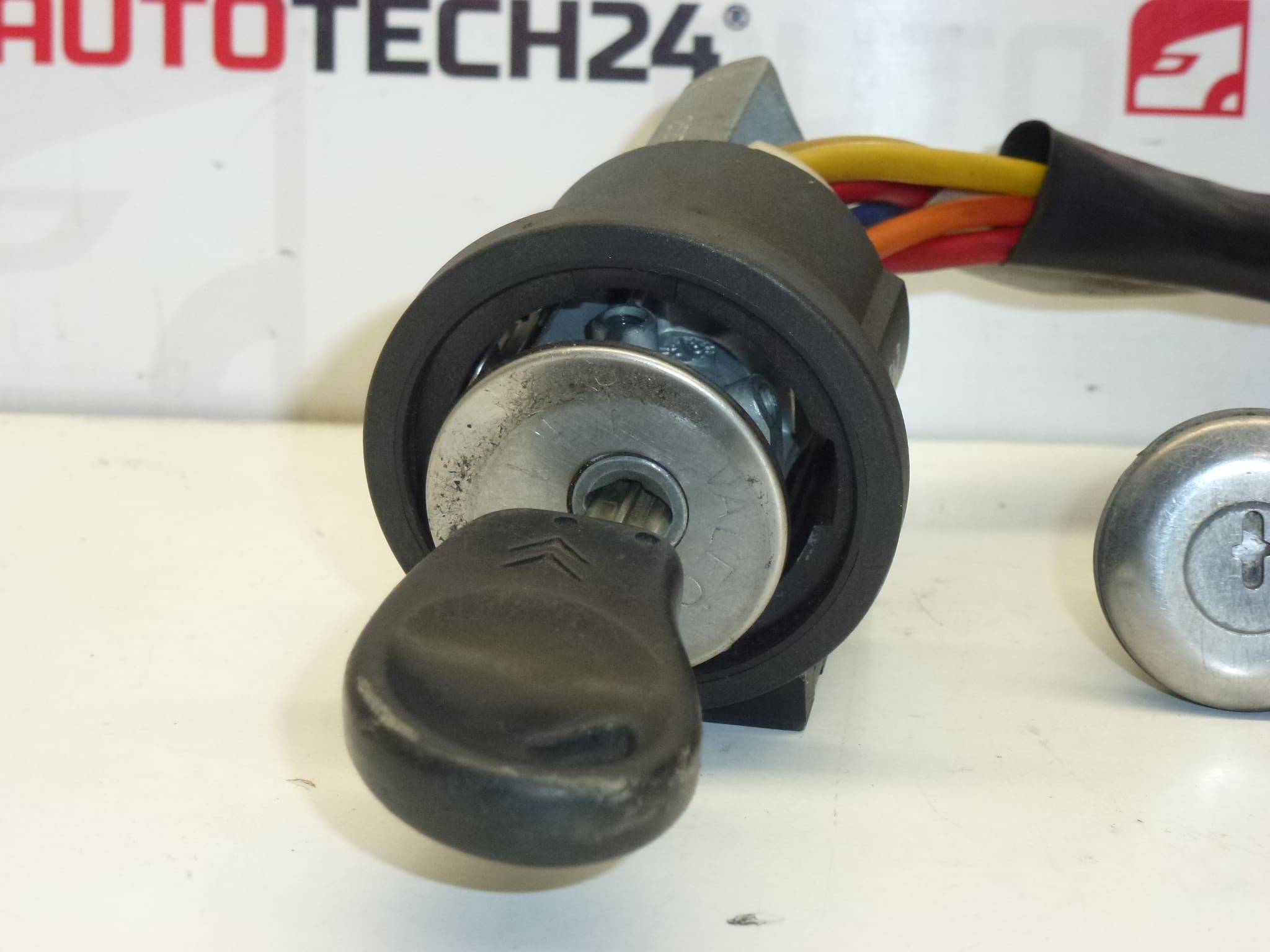 Komplet zamków jeden klucz Citroën Xsara Picasso 4162W5 4162S0