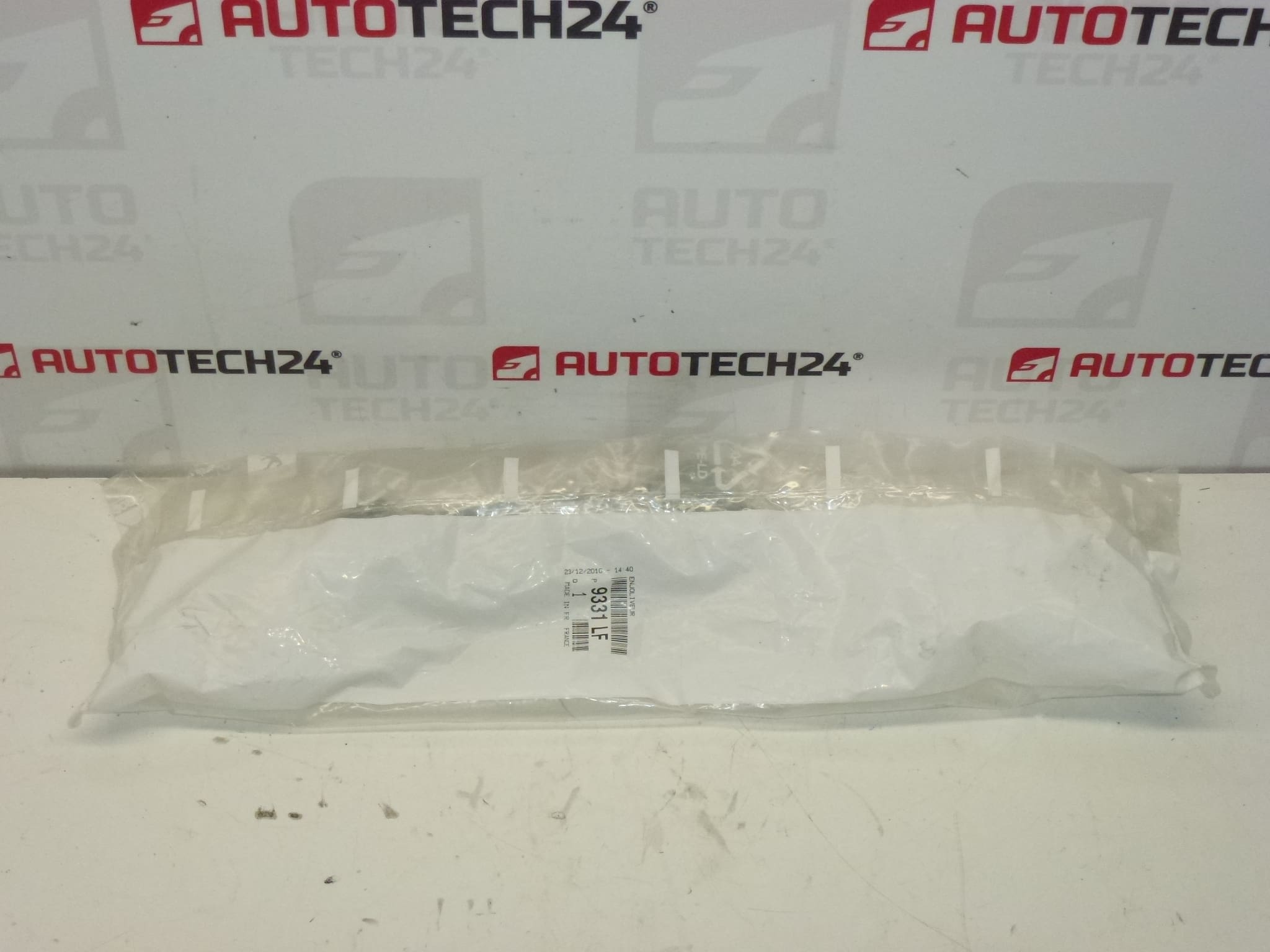 Osłona klamki drzwi kierowcy Citroën C5 I i II 9632599777 9331LF nowa część