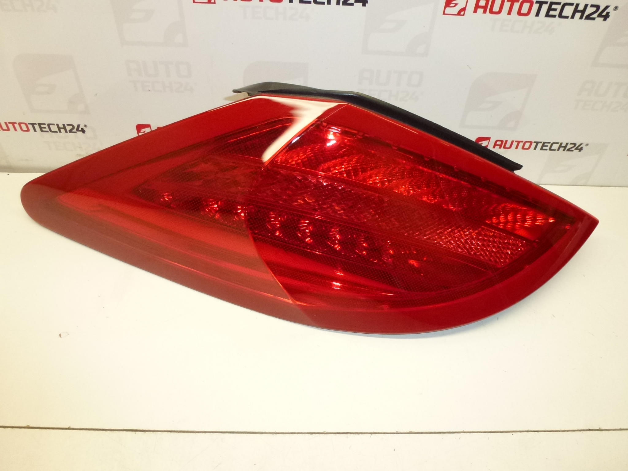 Lampa tylna lewa Peugeot 308 CC 6350GG