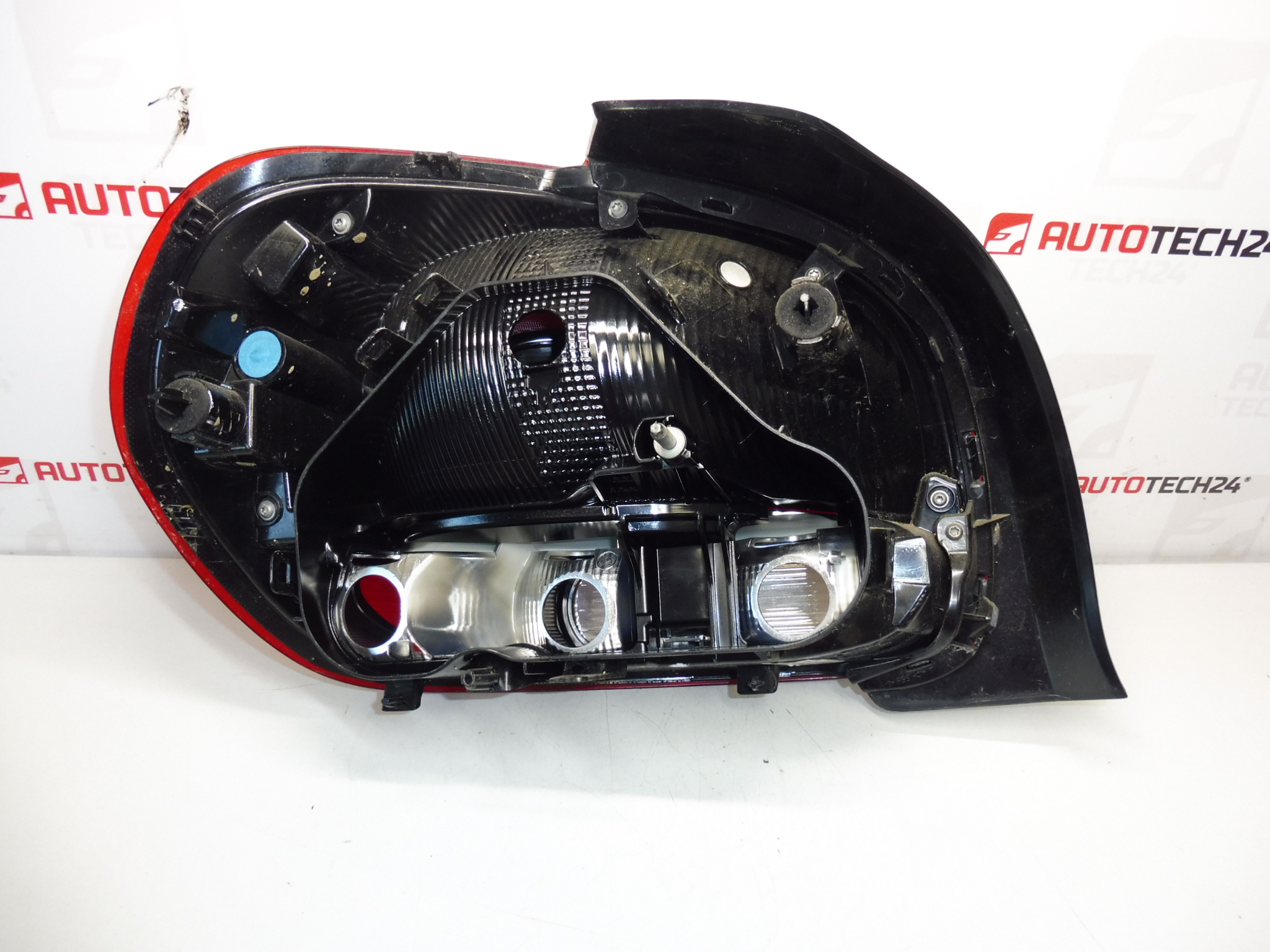 Tylne prawe światło Citroën C3 III 9812257480 L90074666