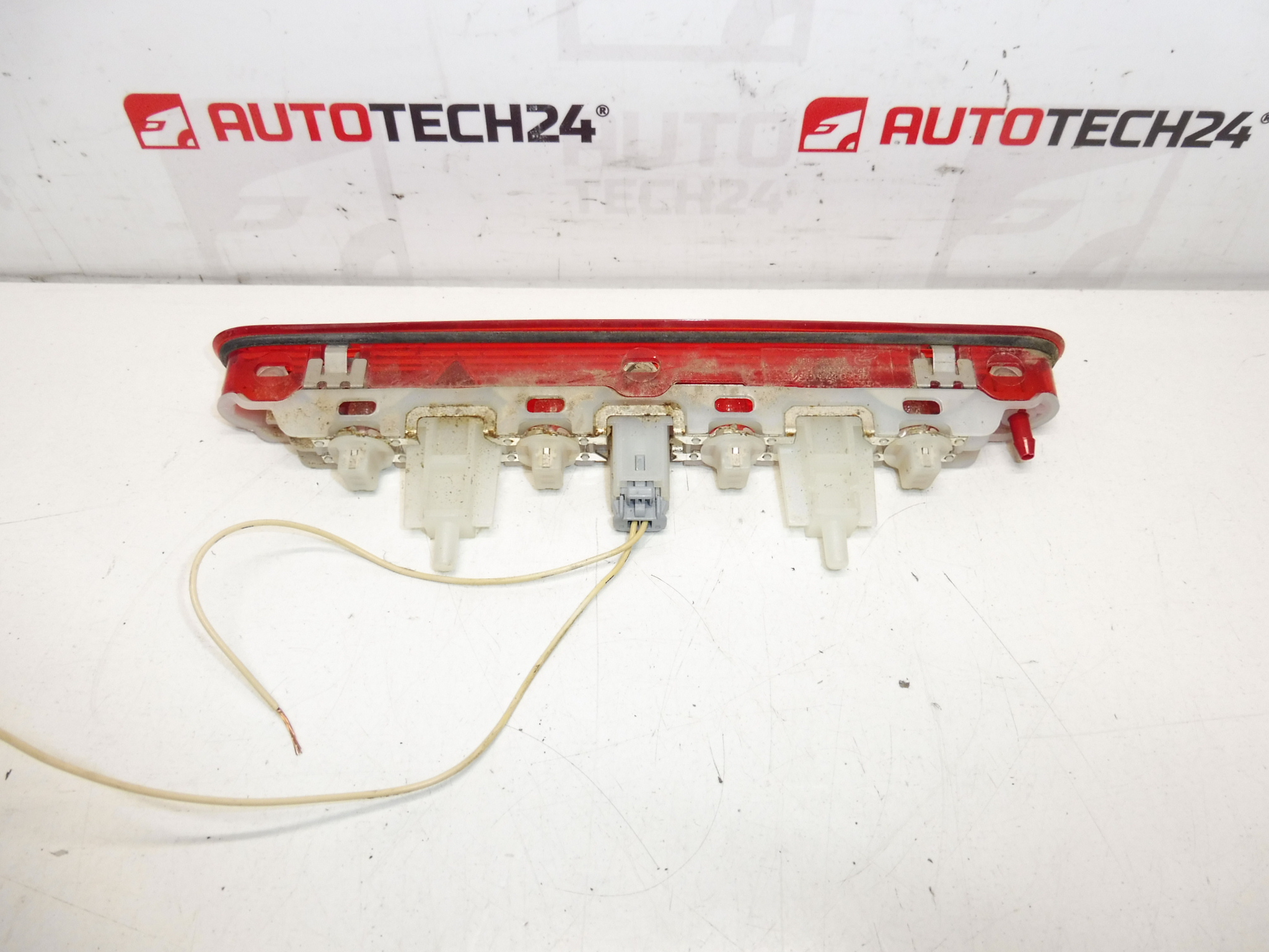 Trzeci Brake Light Citroën C3 III 9812257880