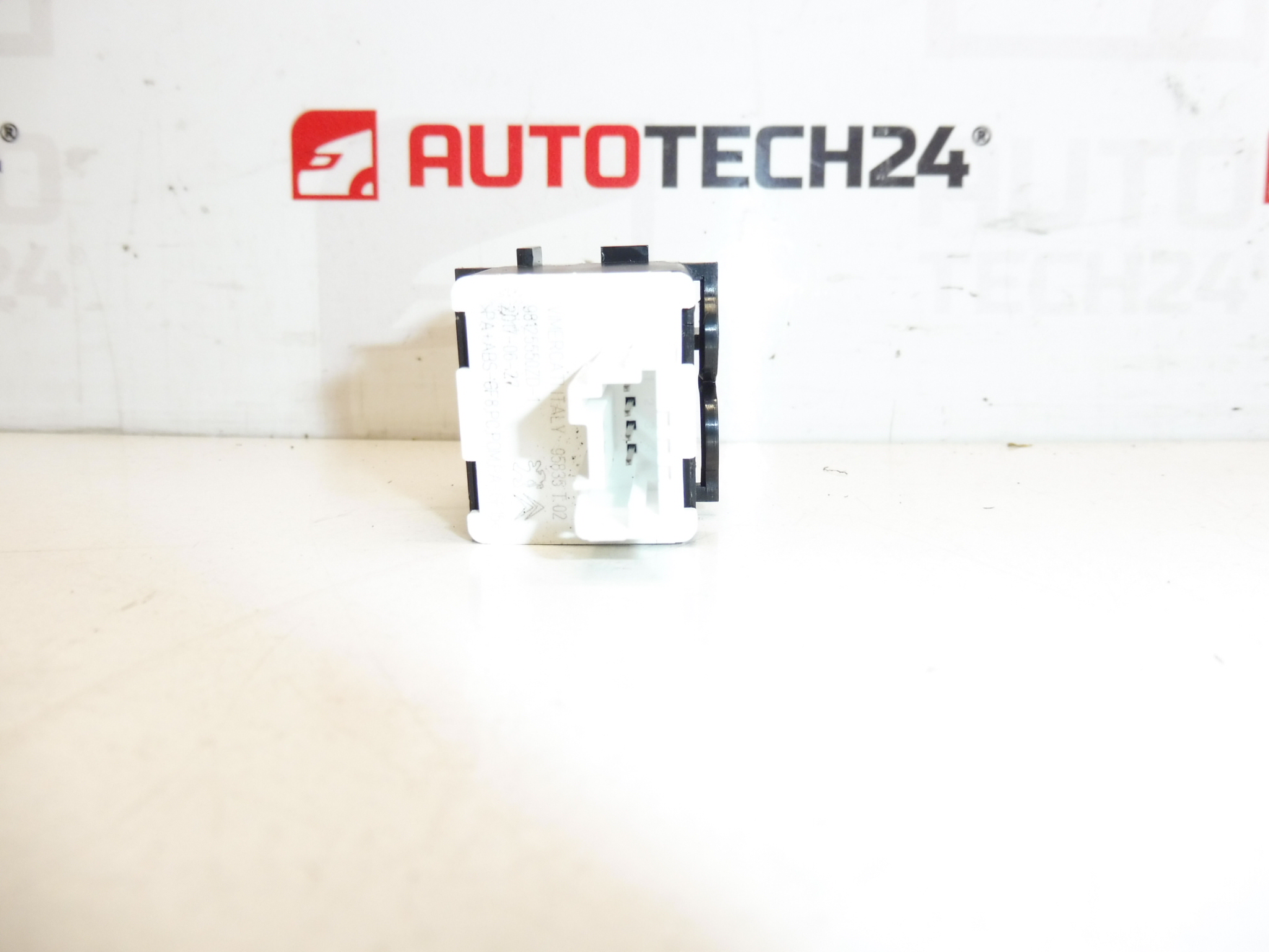 Korekcja Korekta Citroën Peugeot 98125550D