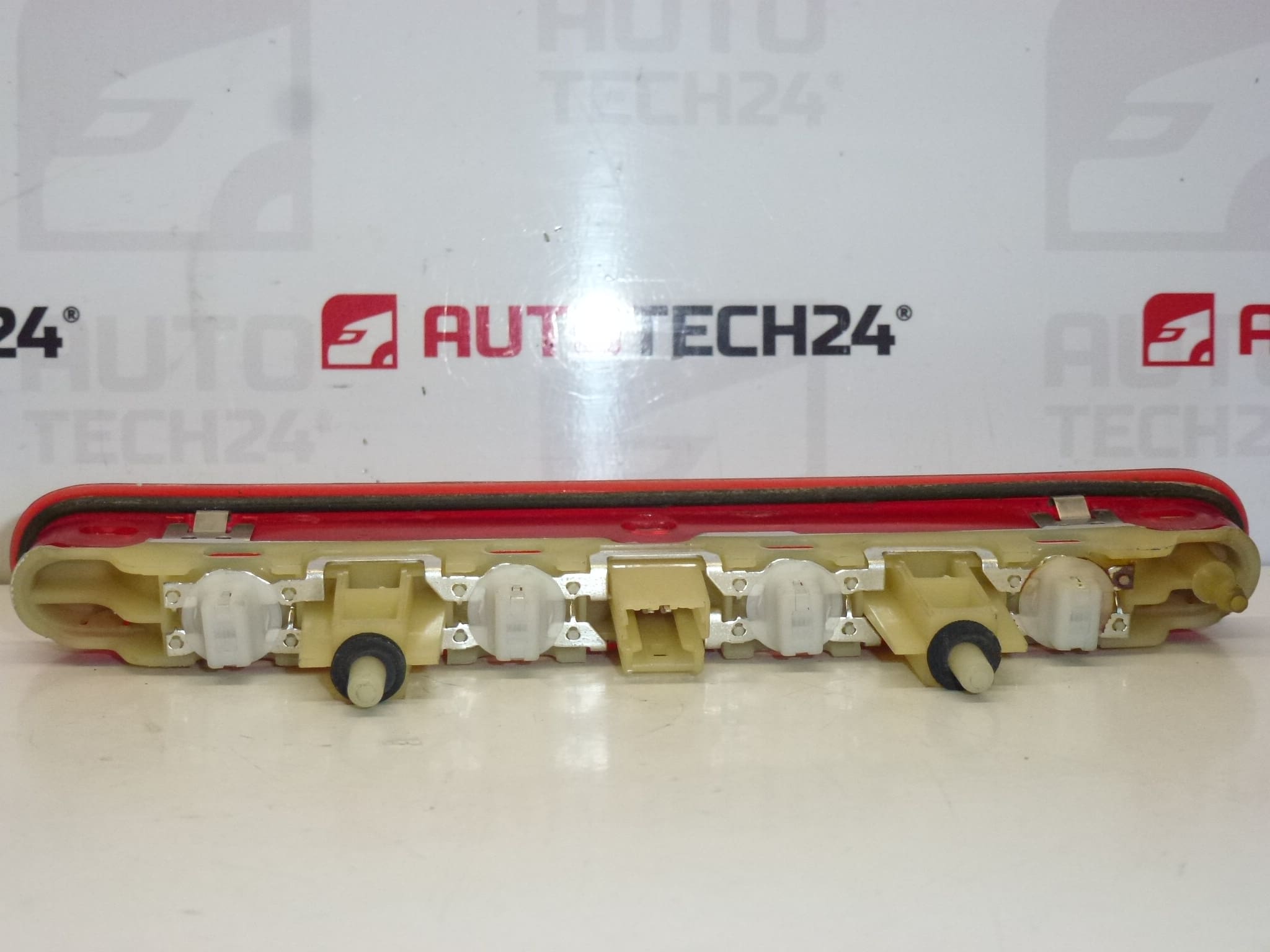 Trzecie światło hamowania Peugeot 207 9649986880 6350Y2
