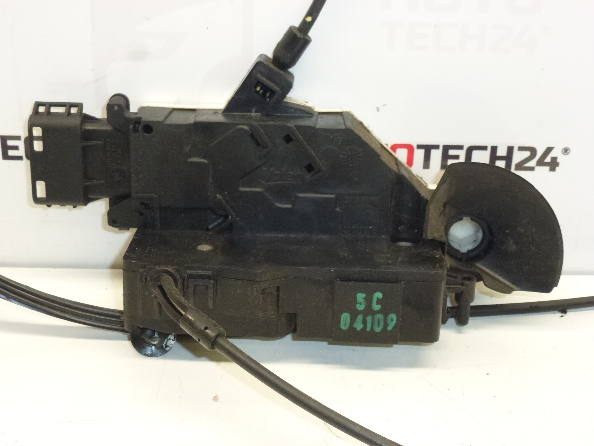 Zamek drzwi lewych Peugeot 207 9135V6