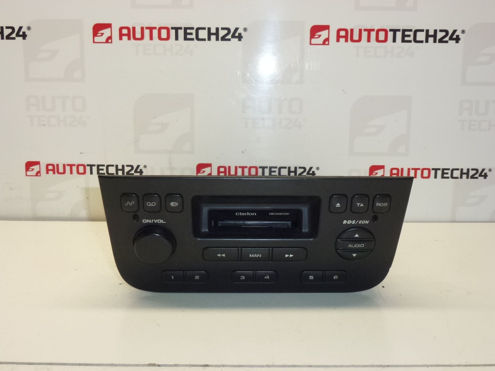 Radio samochodowe z CD Peugeot 406 9636704880 9643180280