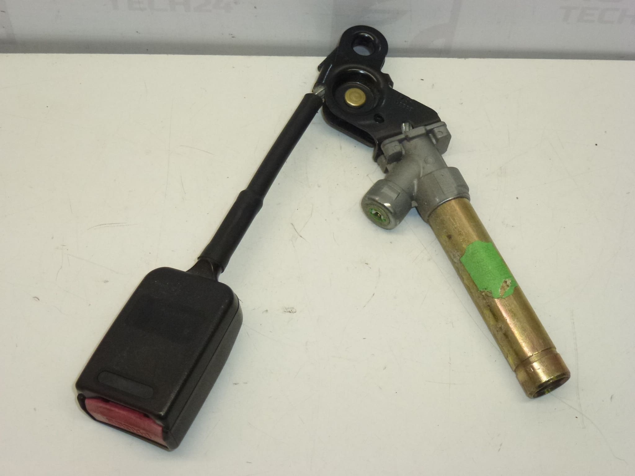 Zamek pasa przedniego lewego Peugeot 406 96233059XX 8972S1