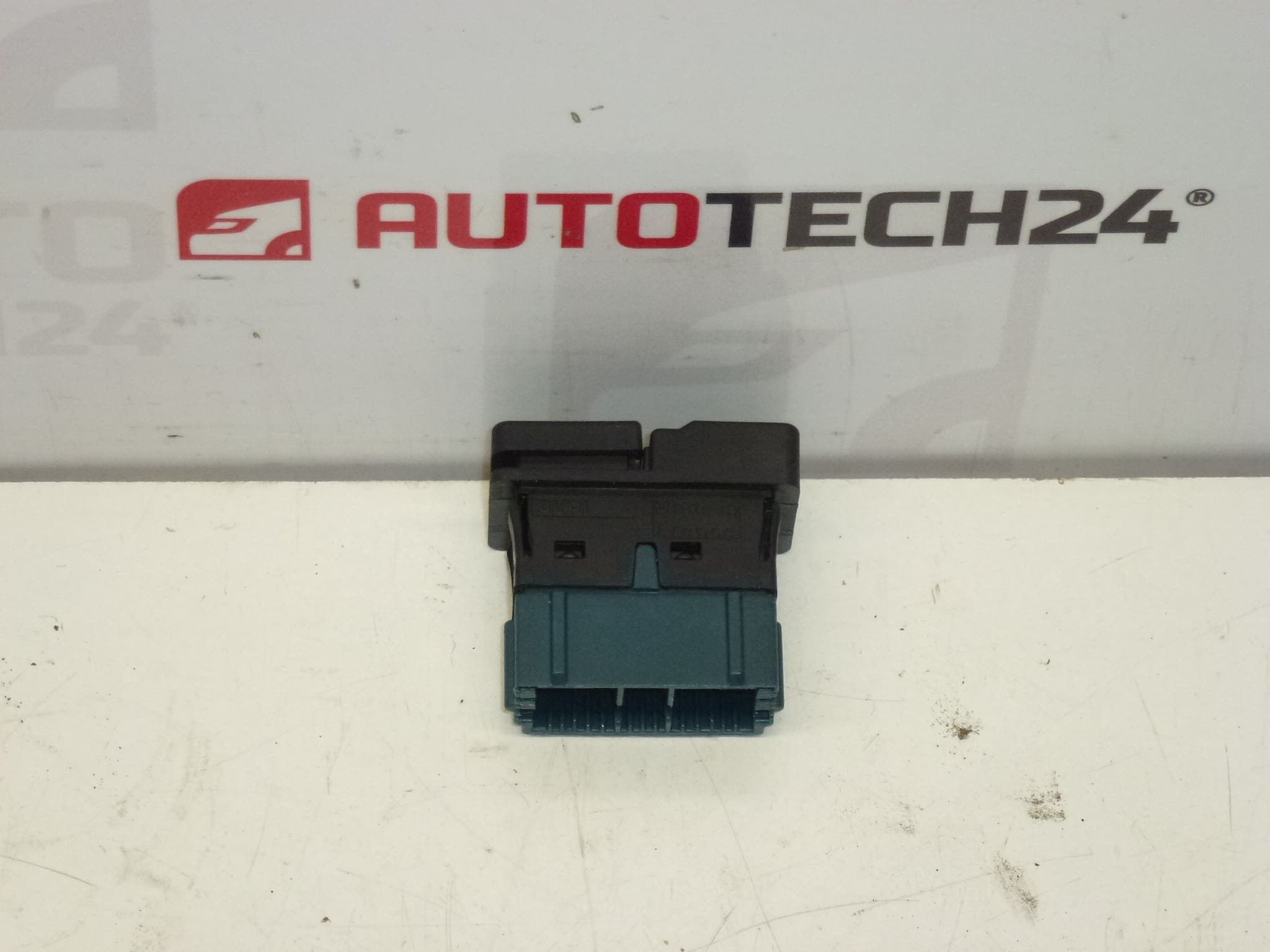 Blokada tylnej szyby Citroën Peugeot 6552ZK