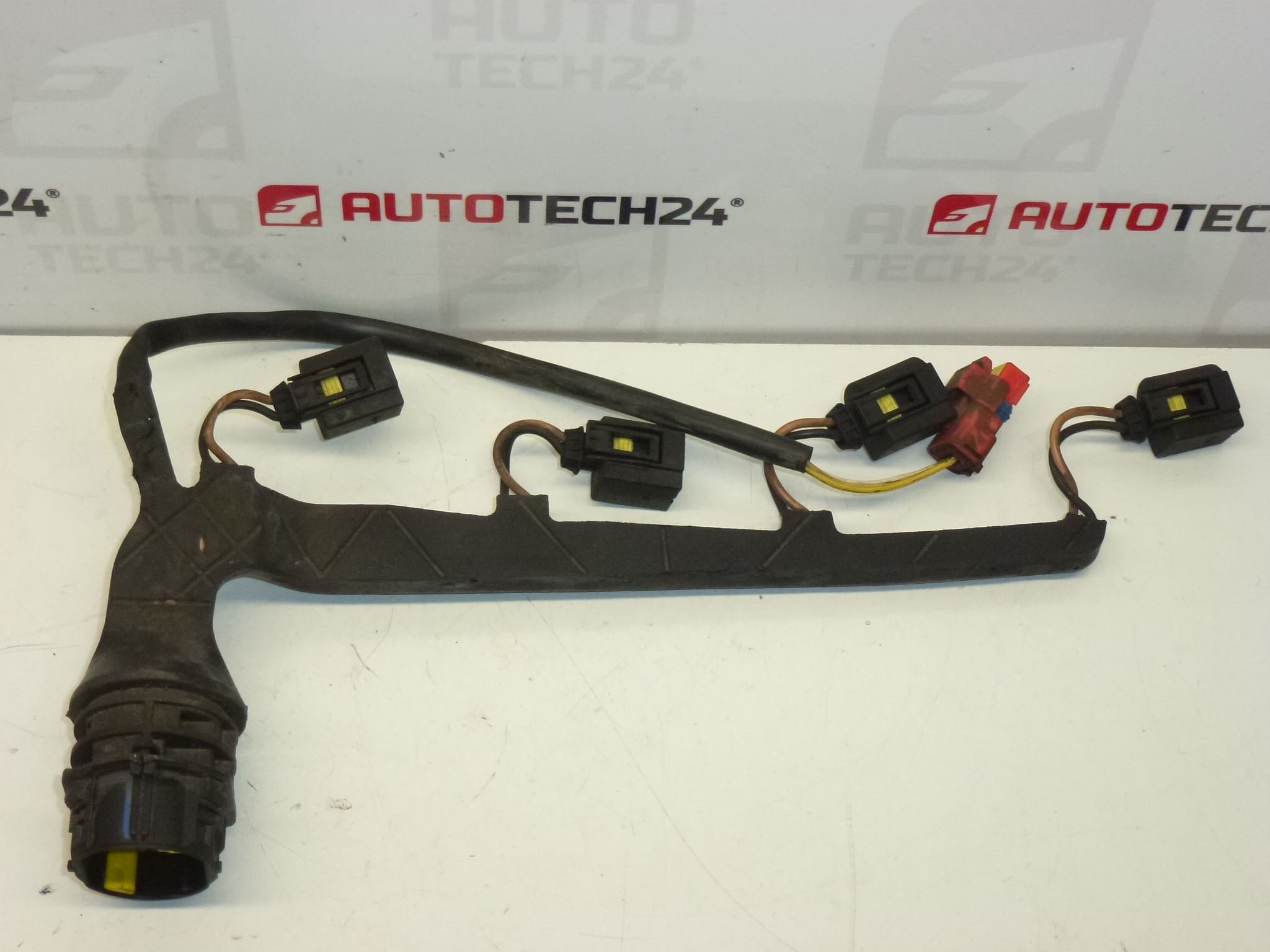 Wiązka wtryskiwaczy Citroën Peugeot 1.4HDI 9645343780 6558V2