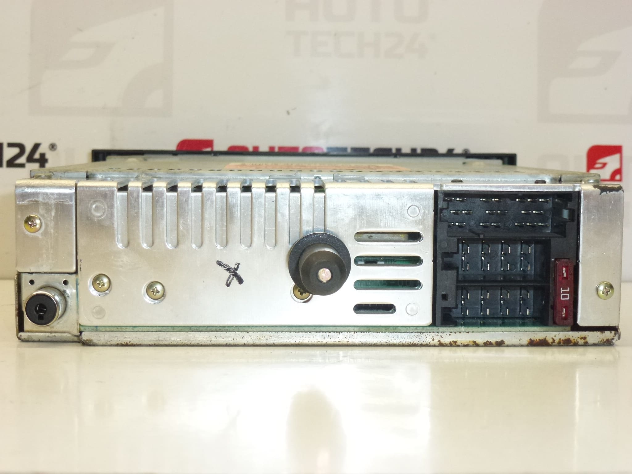 Radio samochodowe CLARION Citroën Peugeot 96476647XT 6564JW