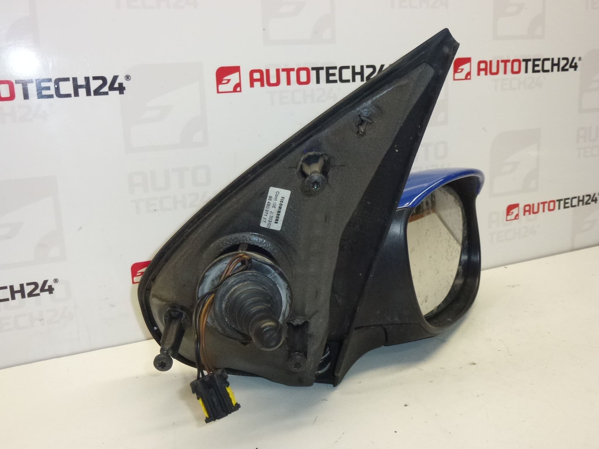 Lusterko prawe niebieskie Peugeot 206 96480971XT 8149KC