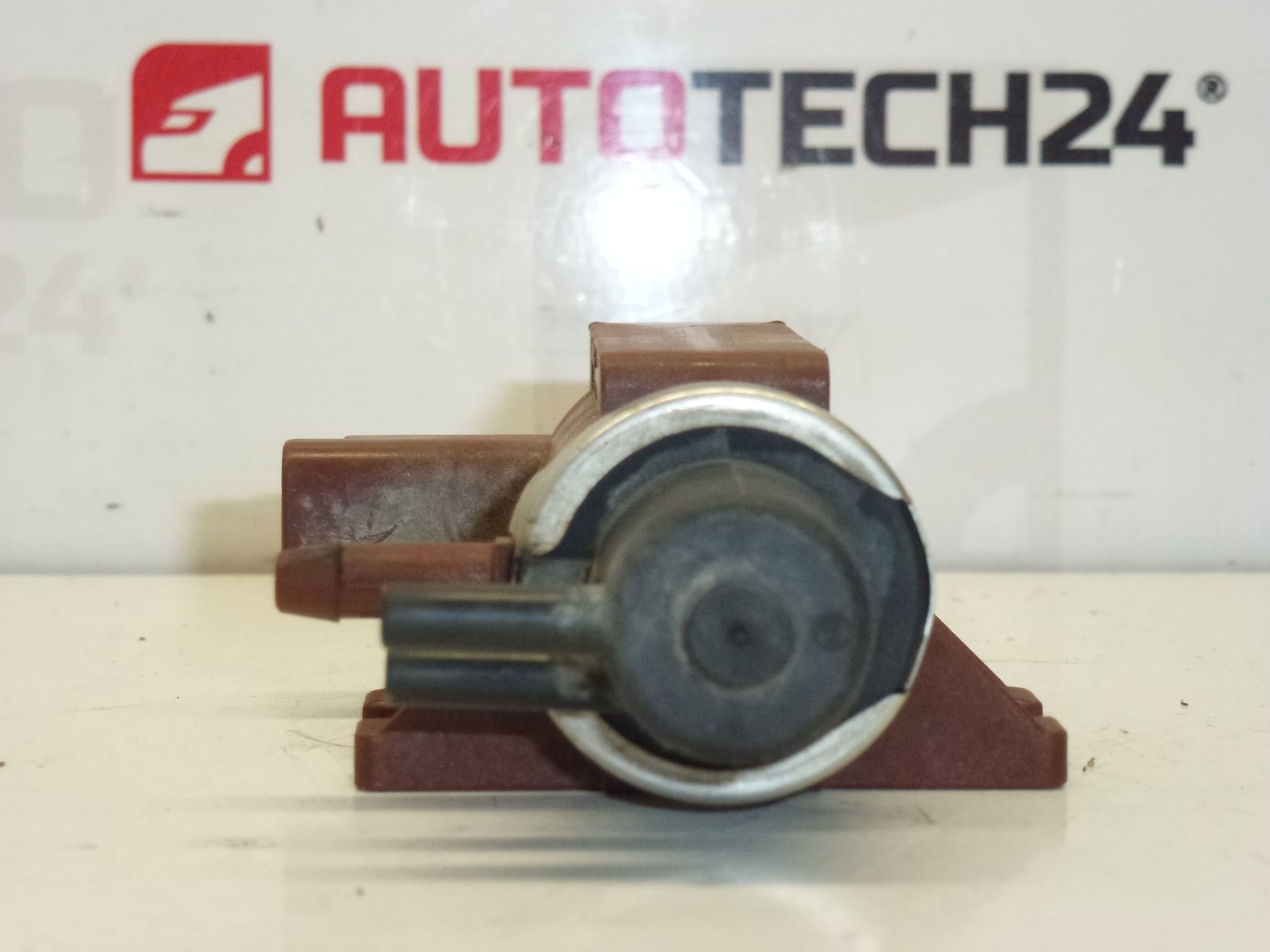 Zawór próżniowy Citroën Pierburg 7.00968.03 9652997580