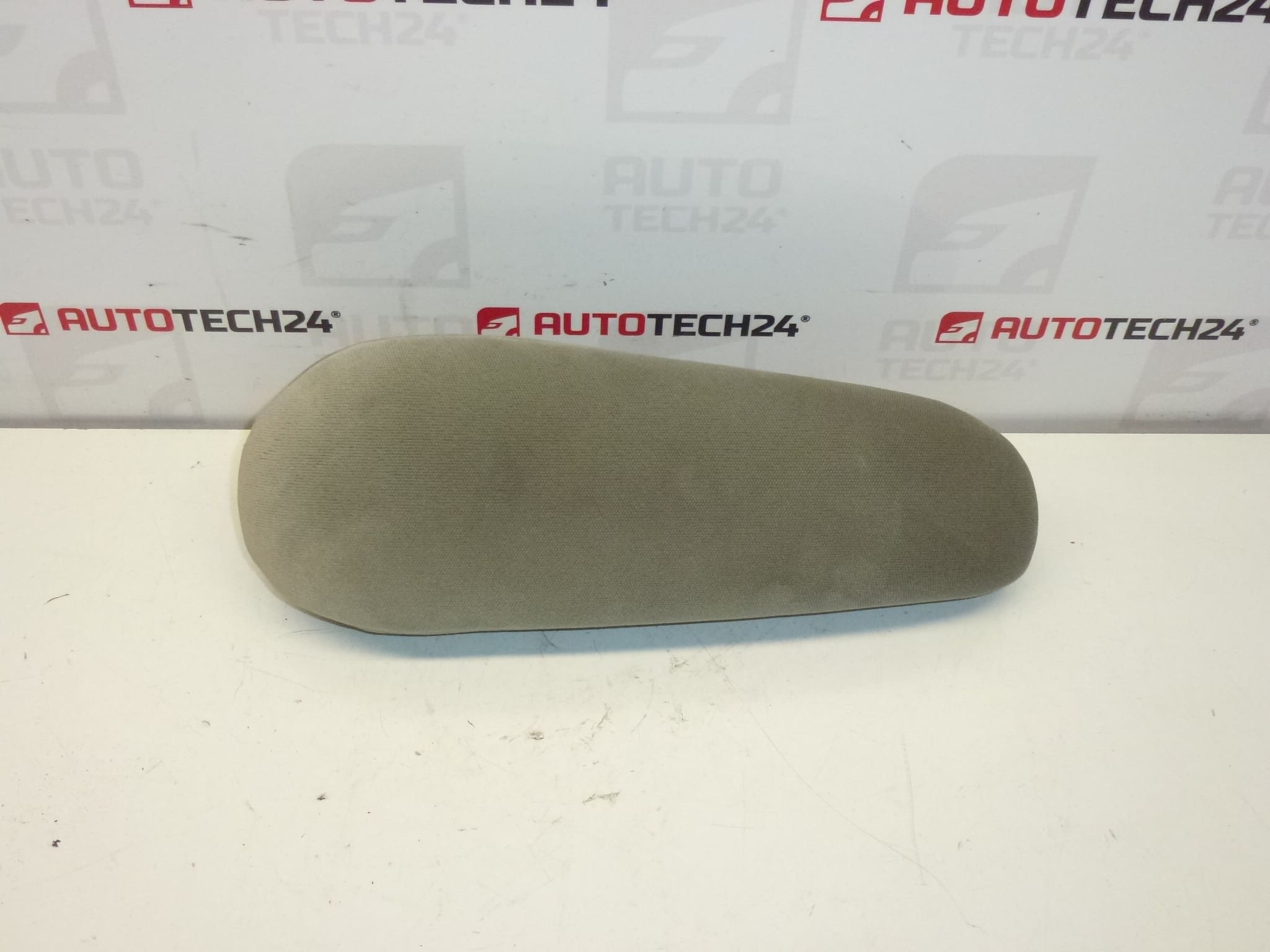 Podłokietnik prawy Citroën Peugeot 8830H3