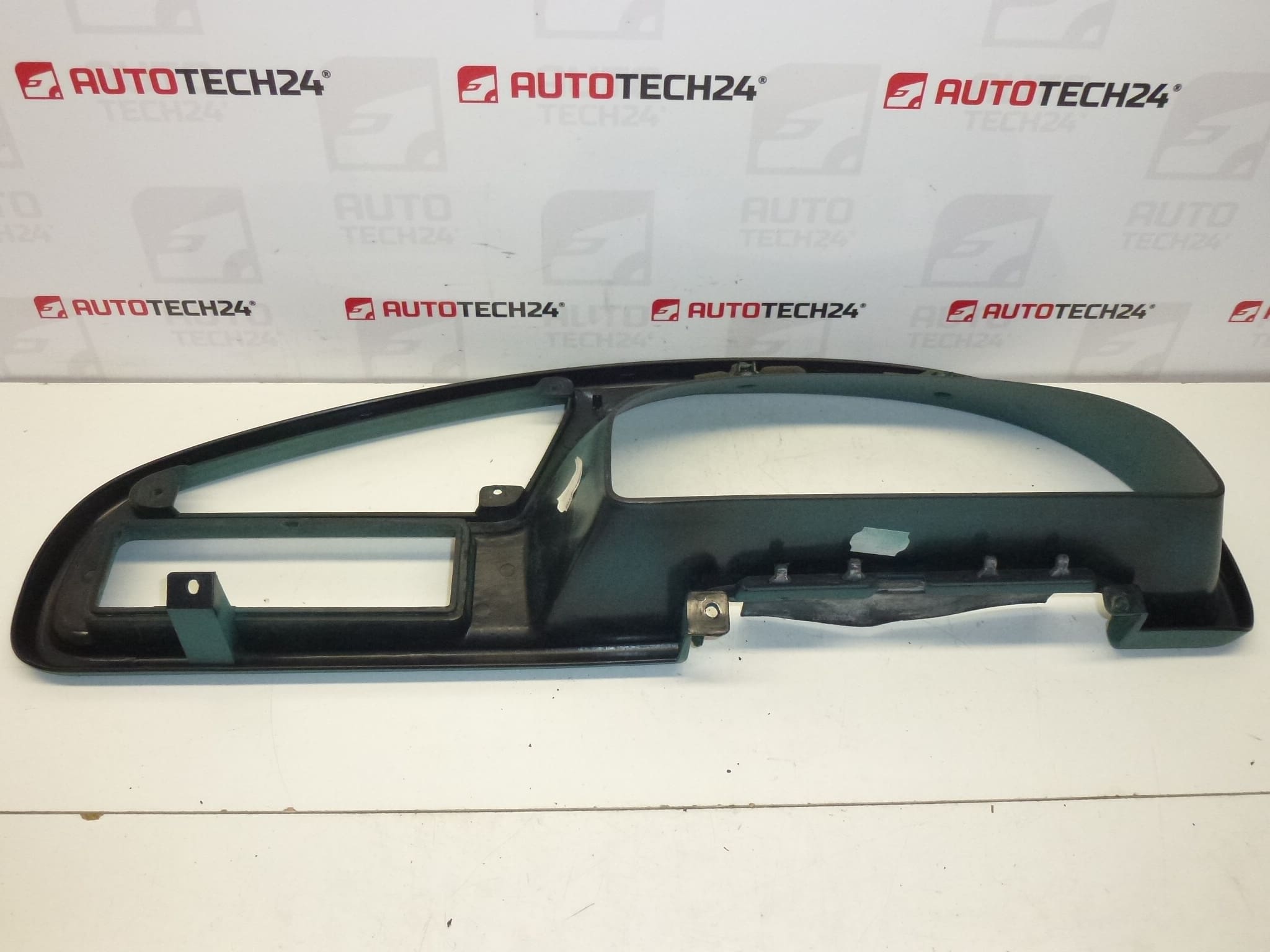 Panel deski rozdzielczej Citroën Berlingo I i Peugeot Partner I 9619447077 820997