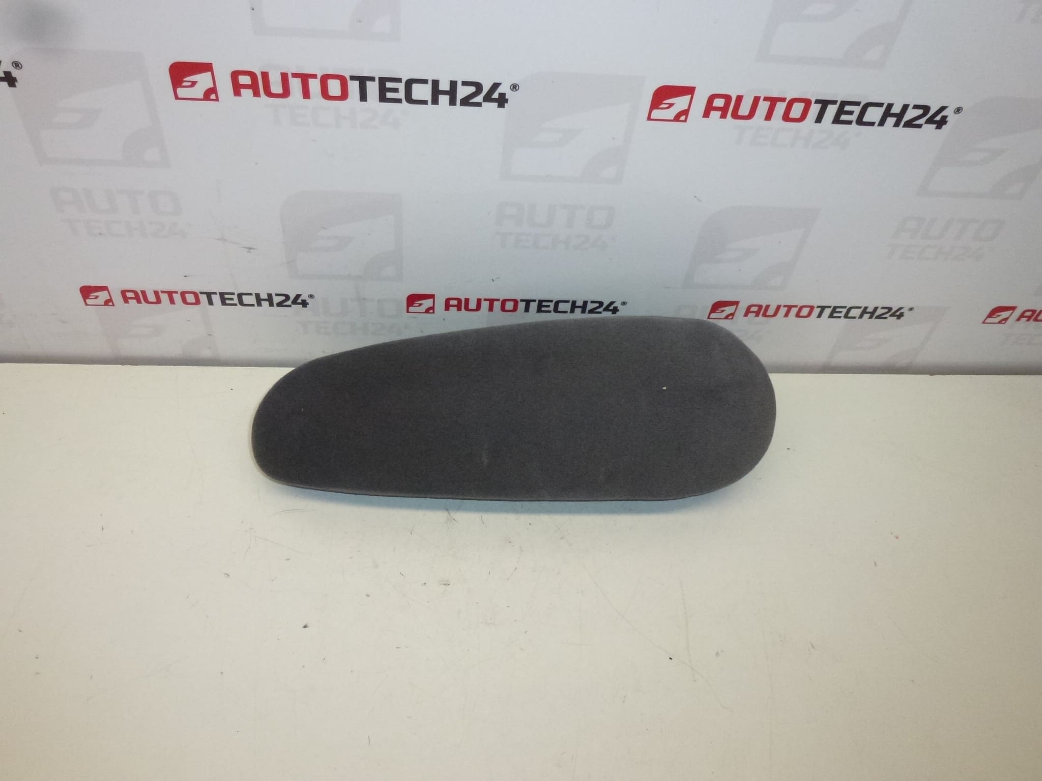 Podłokietnik lewy Citroën Peugeot 8830X9