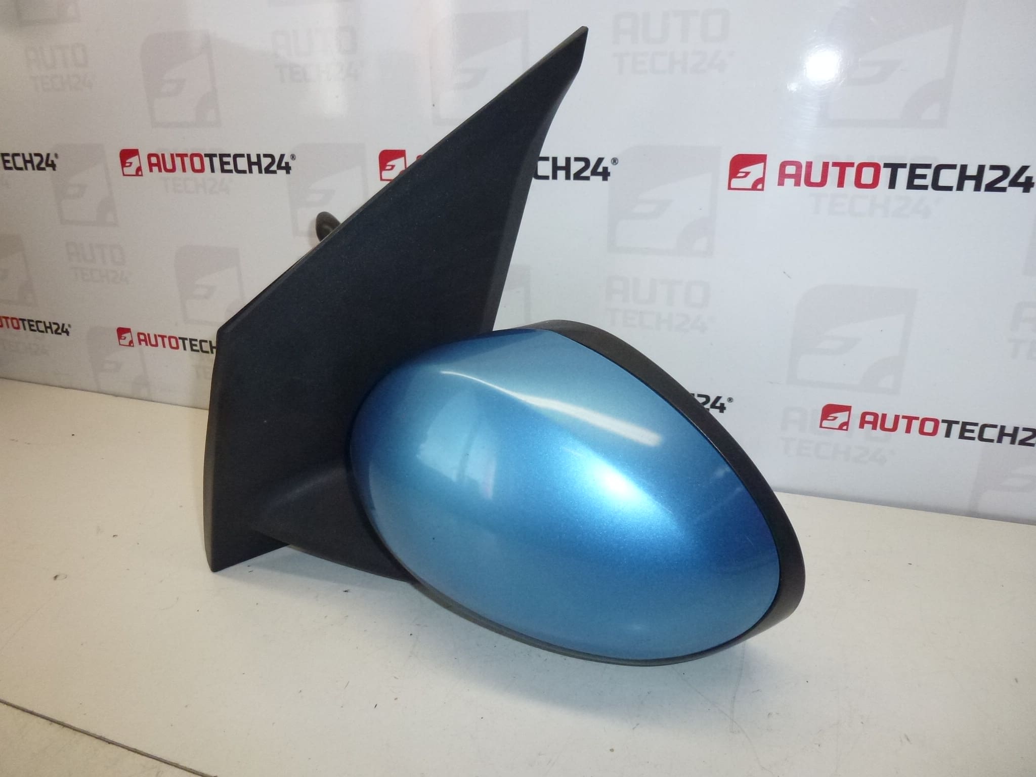 Lusterko lewe niebieskie metalik Citroën C1 Peugeot 107 87940-0H010 87940-0H011