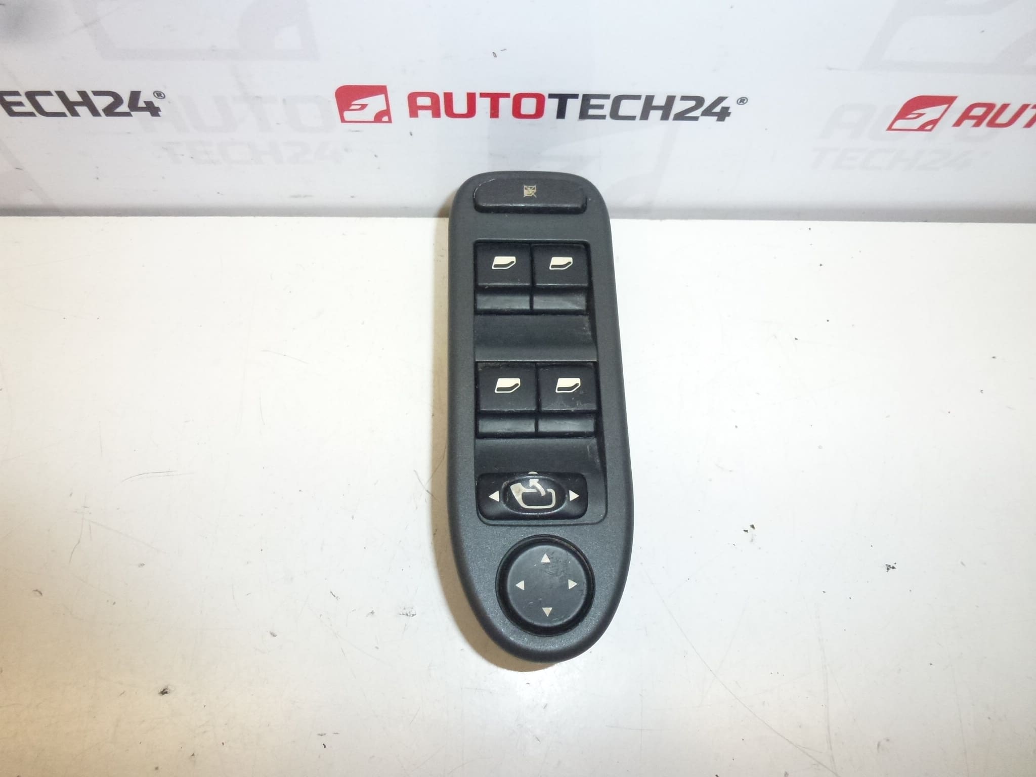 Citroën C5 sterowanie szyb i lusterek 96498423ZF 96514299ZF