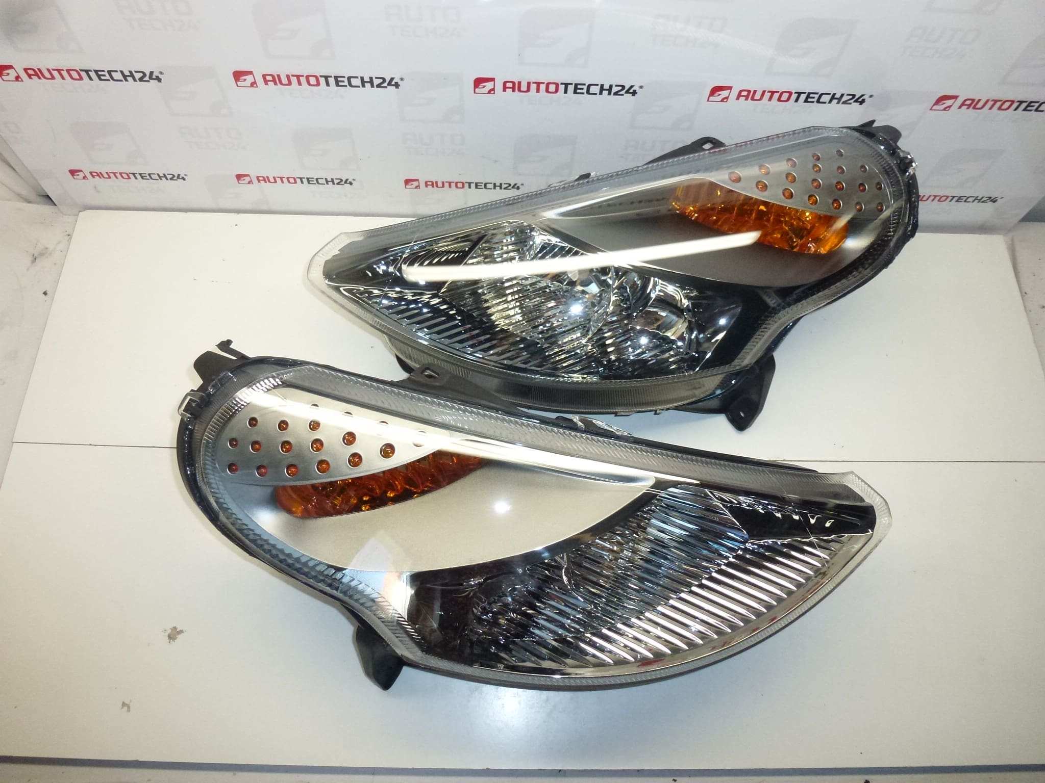 Nowa lampa przednia - KIT Citroën C3 PLURIEL 6204ZL 6204ZN 6208K8 6206K8