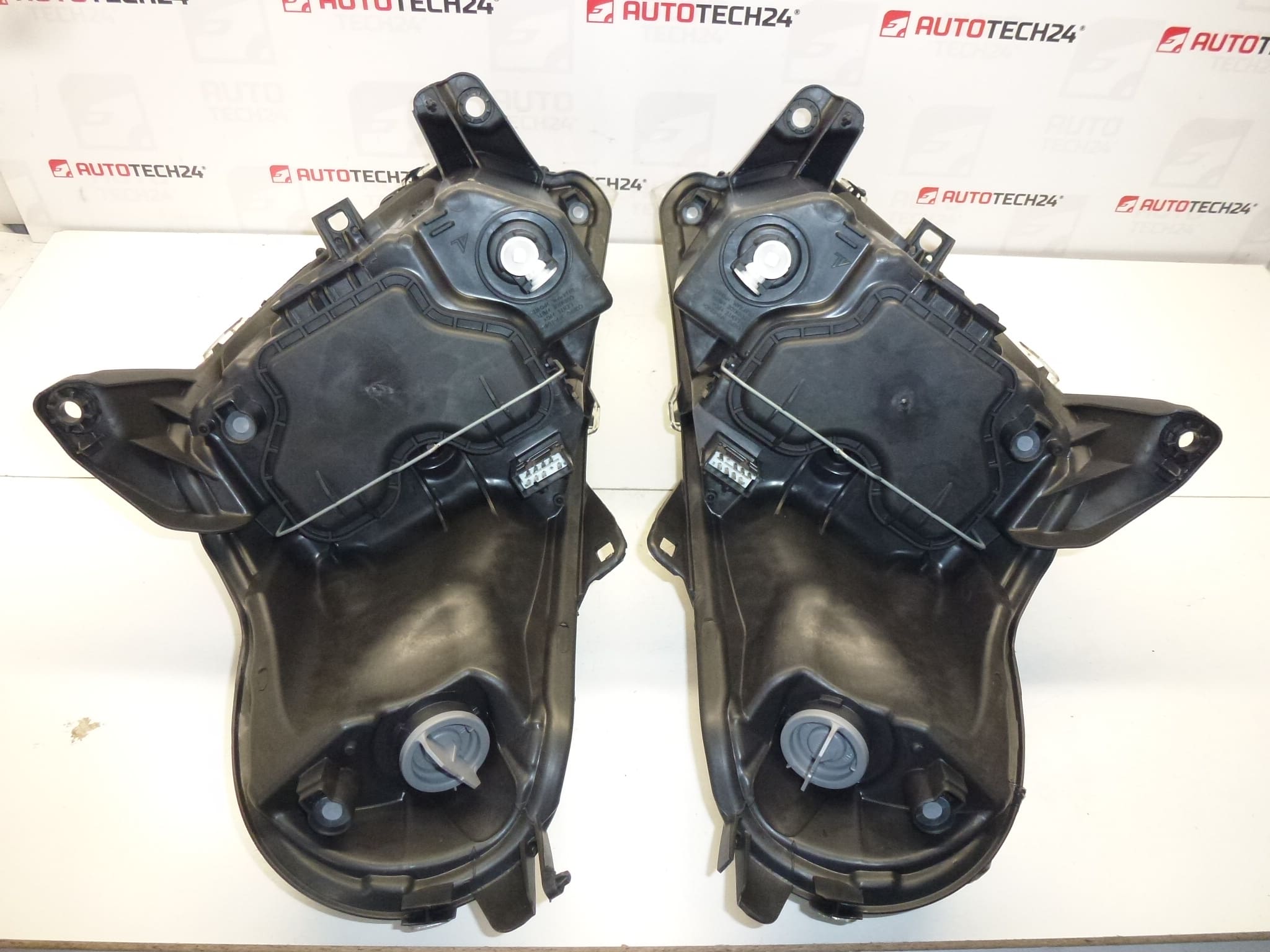 Nowa lampa przednia - KIT Citroën C3 PLURIEL 6204ZL 6204ZN 6208K8 6206K8