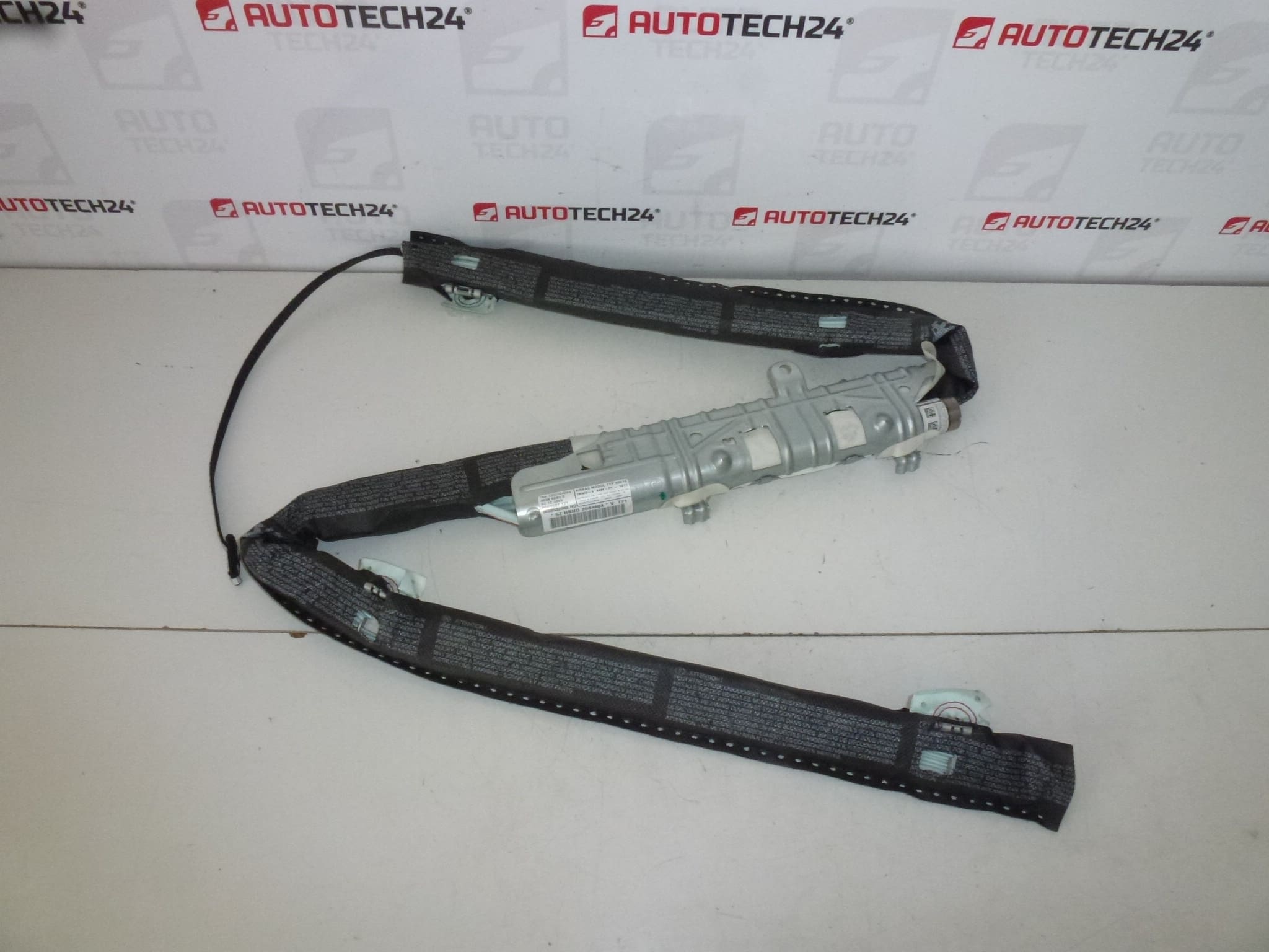 Poduszka powietrzna lewej stopy Peugeot 308 9688532980 8337CY