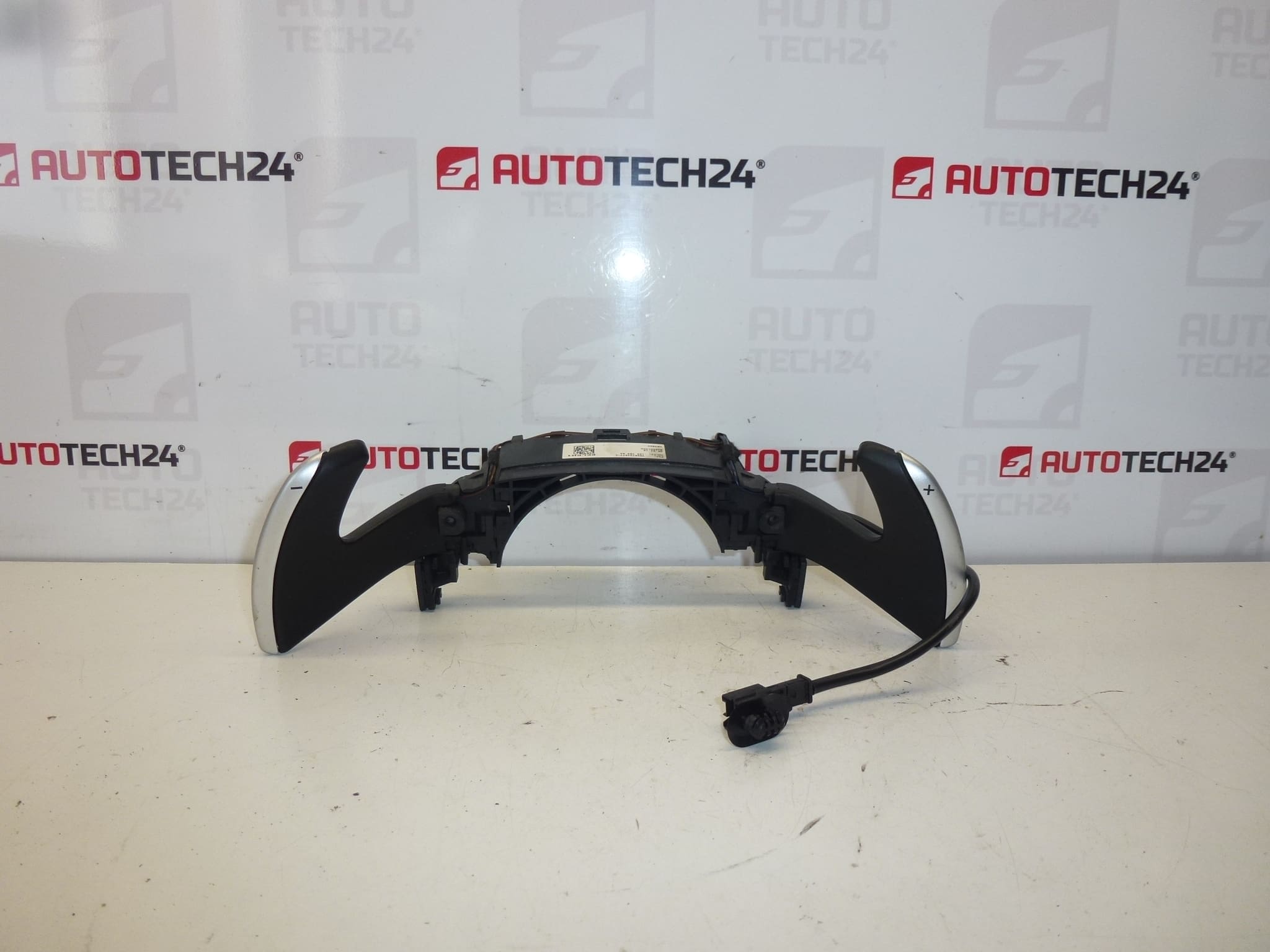 Dźwignia zmiany biegów Citroën Peugeot 9666724577 6243E4 624363 6242WK