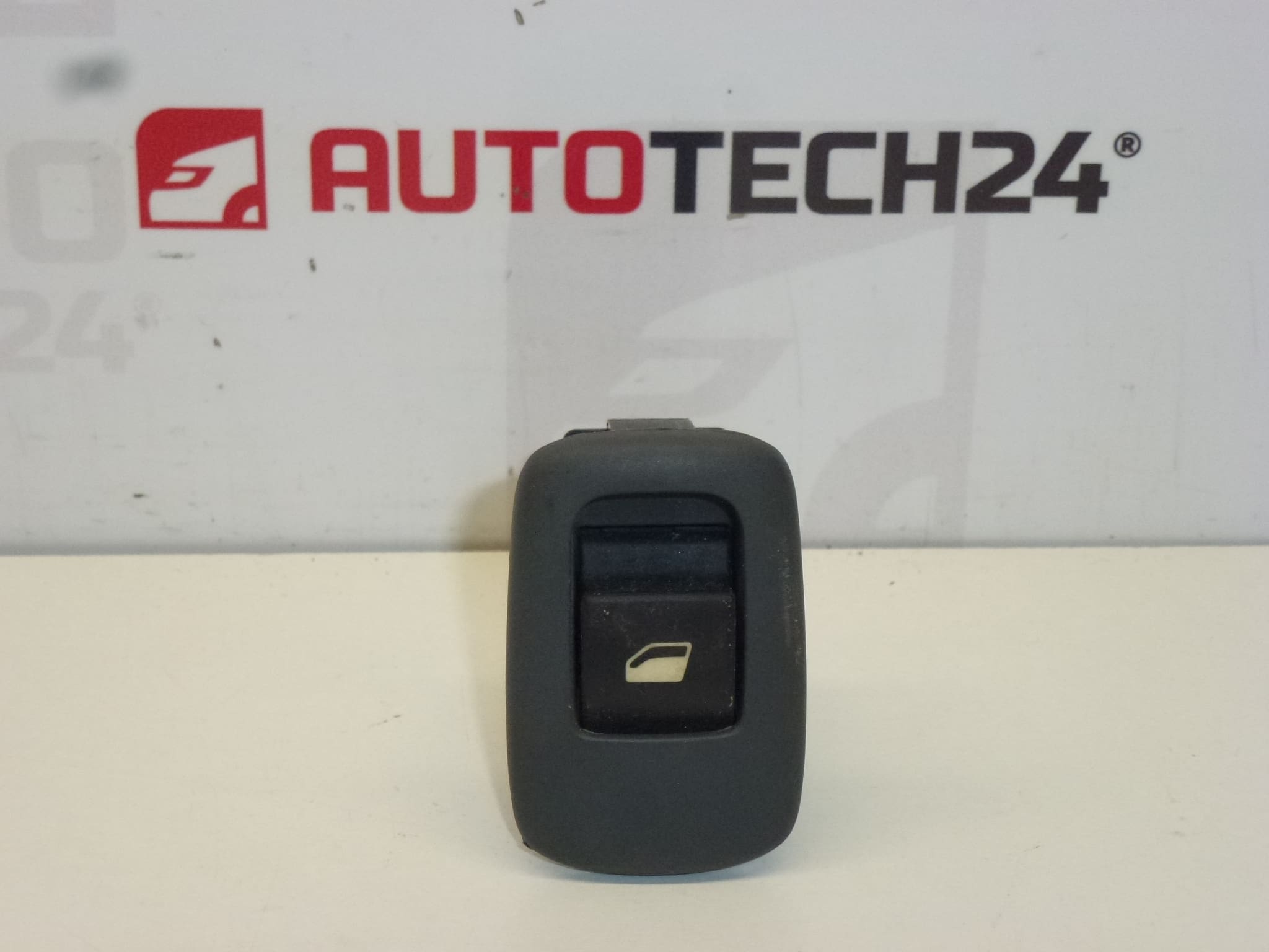 Podnośnik szyby Citroën C5 96515962ZF 6554HL