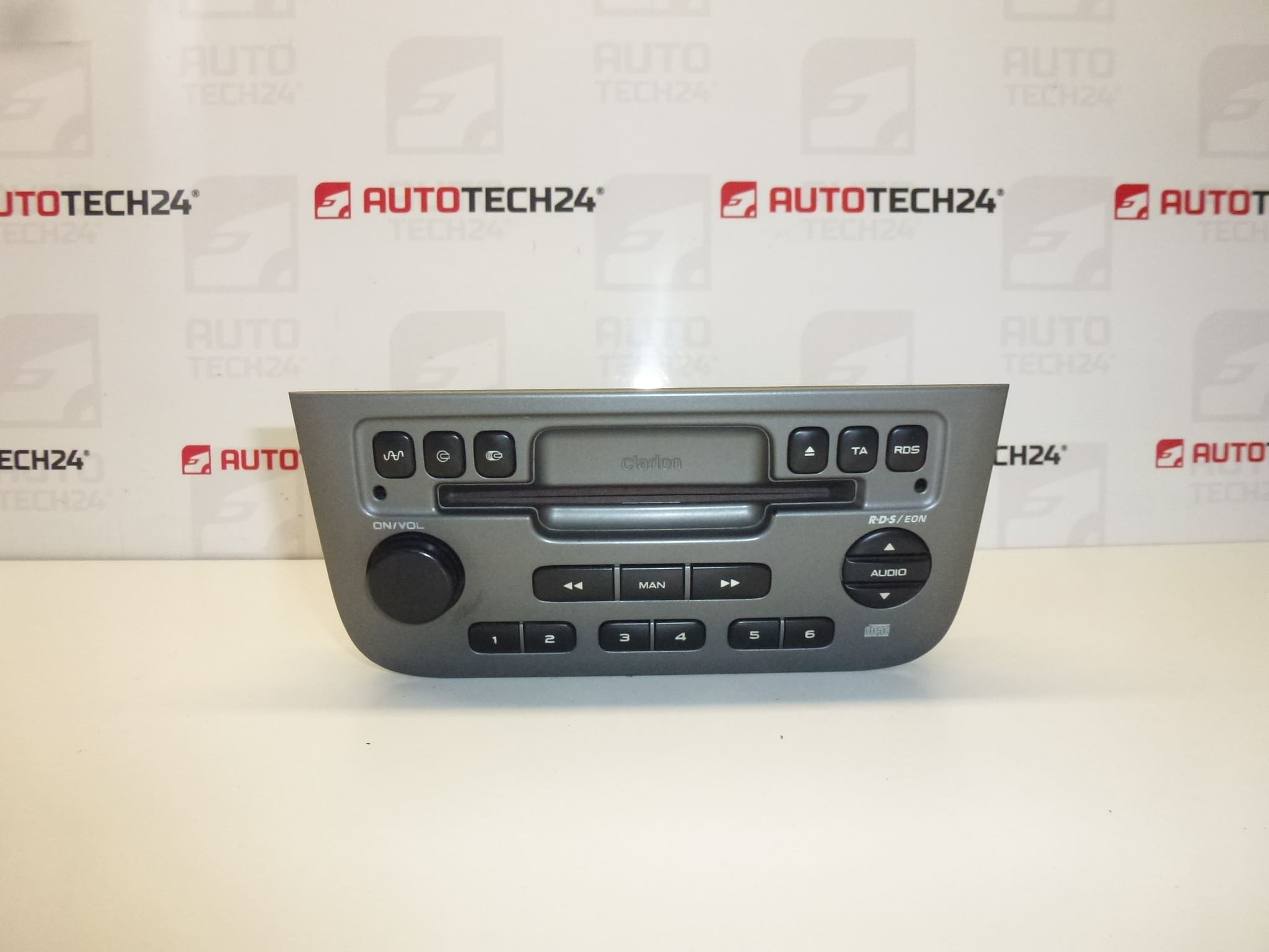 Radio samochodowe z CD Peugeot 406 96473407YW 6564GR 6560FF