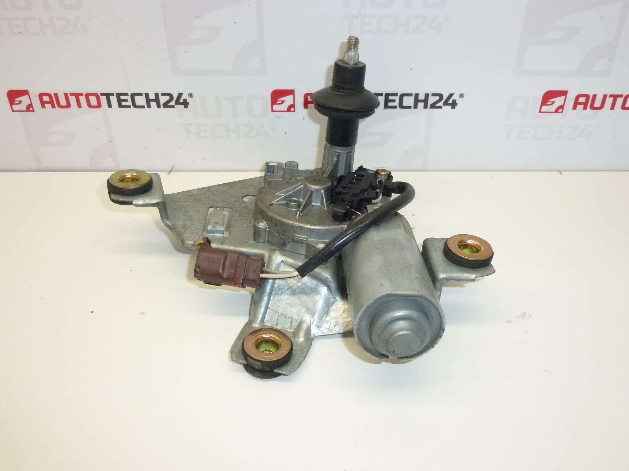 Silnik Wycieraczki Tylnej Peugeot 406 Kombi 0390201556 6405G3