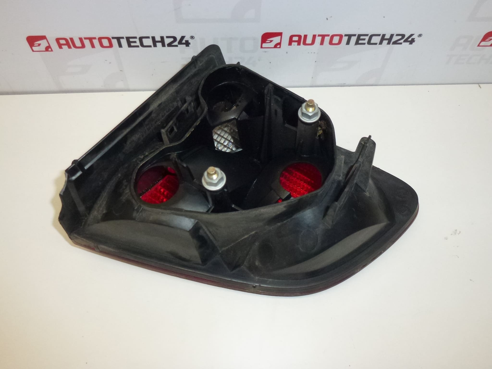 Lampa wnętrza lewa tylna Peugeot 406 COMBI 6350H6