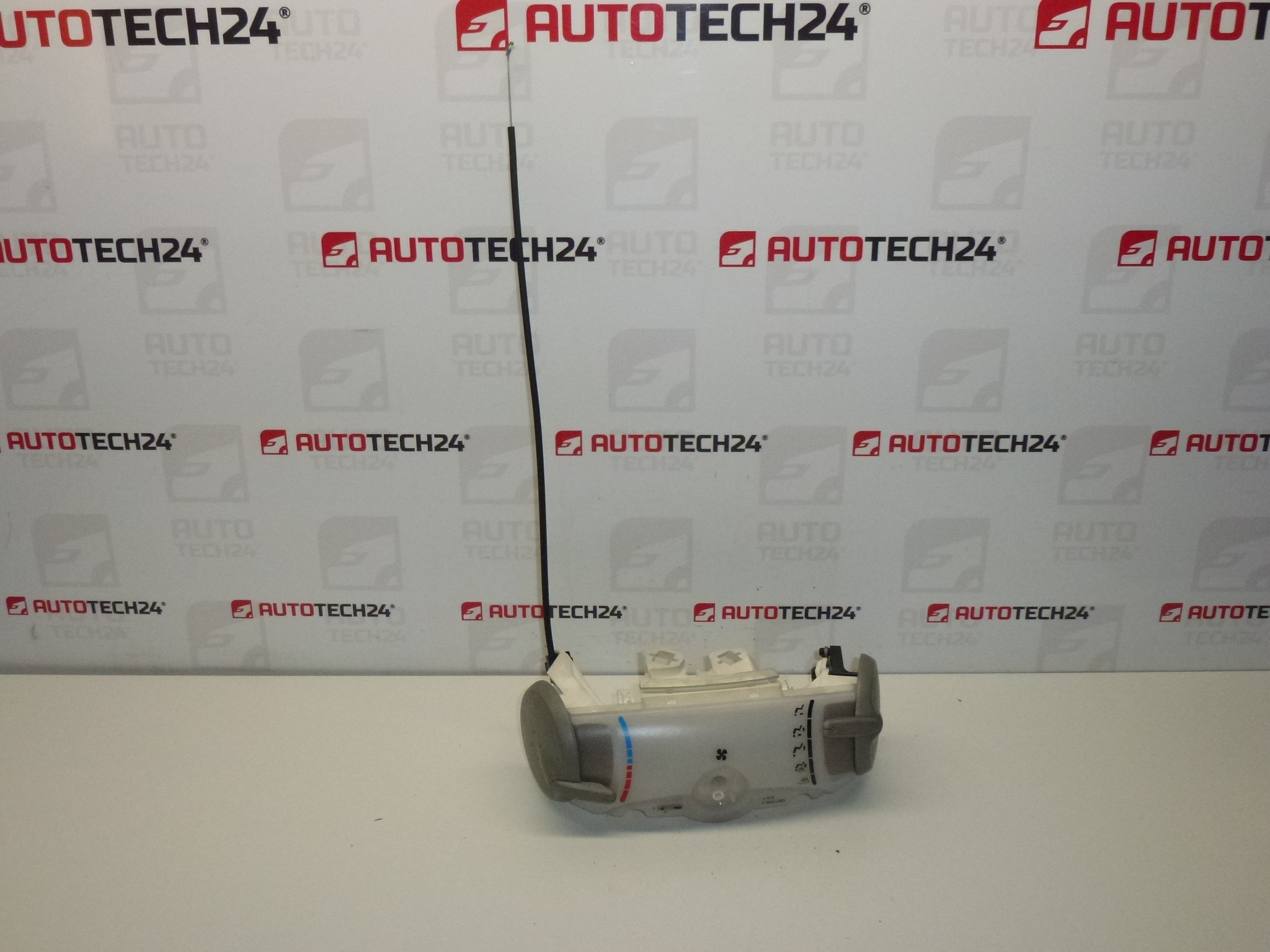 Sterowanie ogrzewaniem Citroën C1 Peugeot 107 55900-0H010 6452P5 6451SE