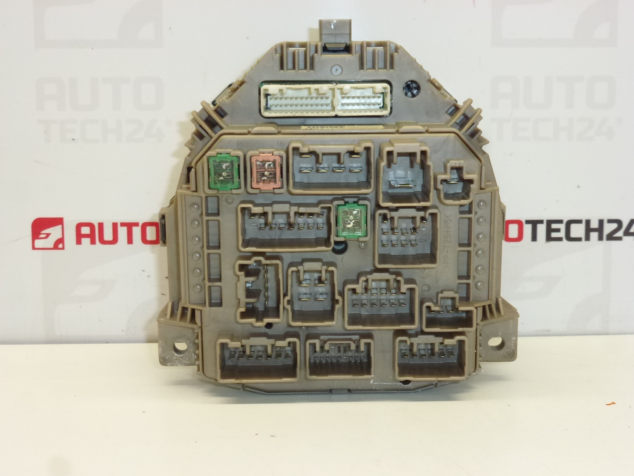 Tachometr Citroën C1 Peugeot 107 Mileage 130000 km 83800-011-A