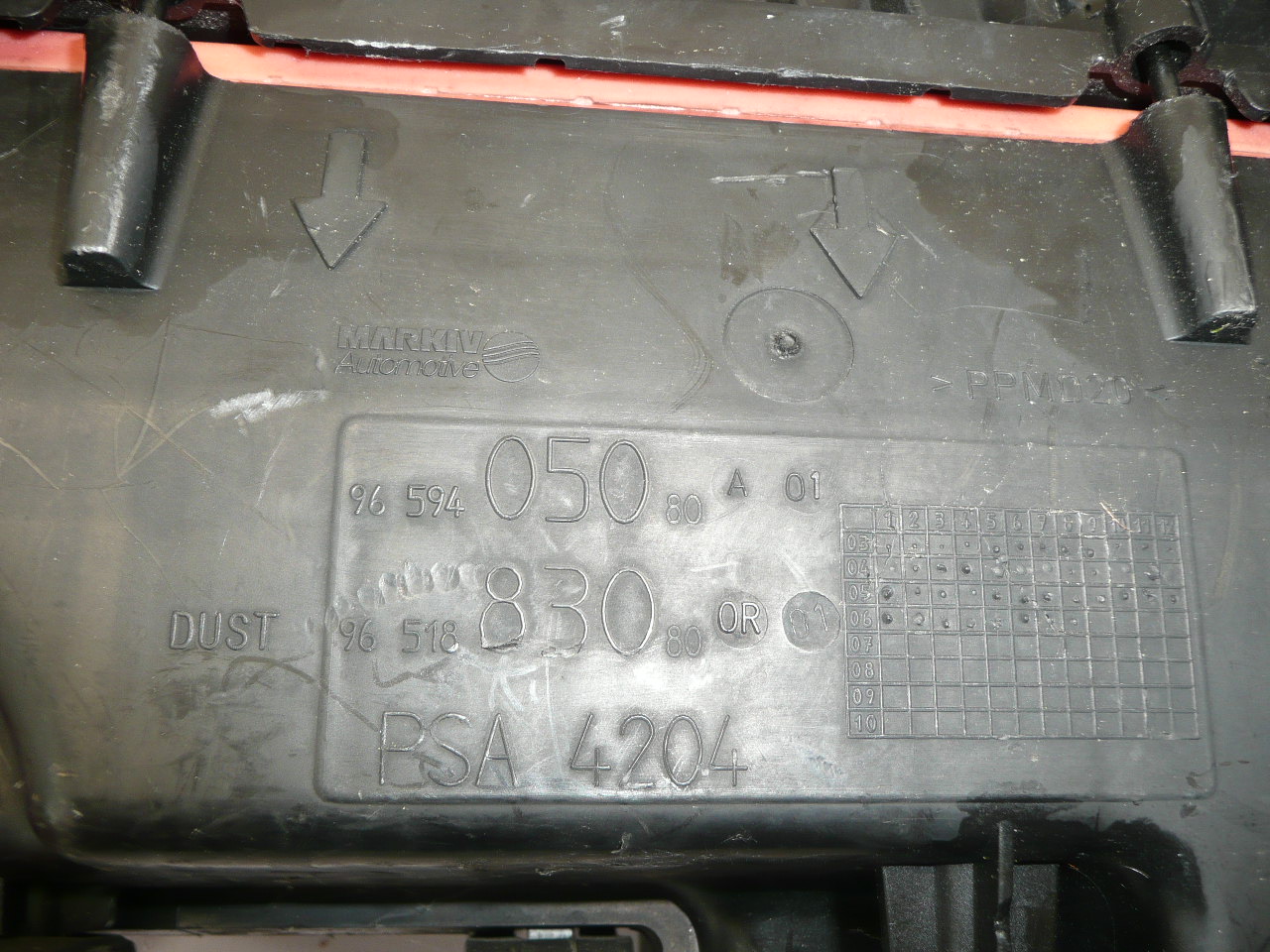 Skrzynka filtra Citroën Peugeot 1.6 HDI 9685205580 9651883080 1420N9