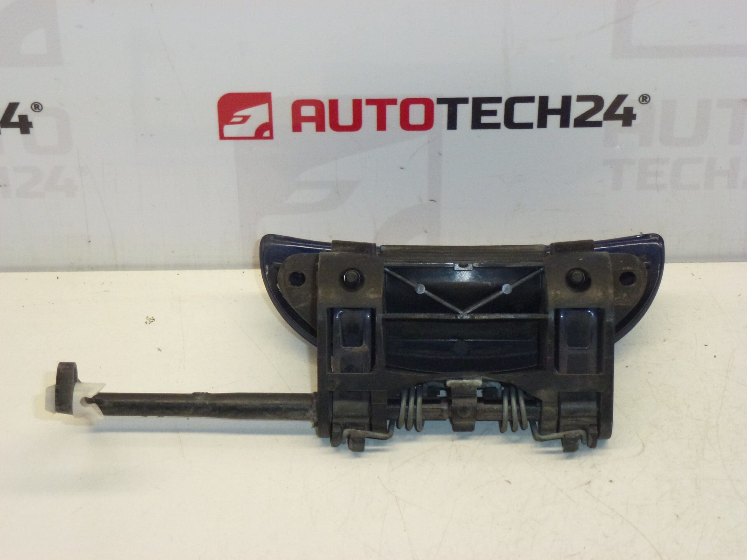 Klamka drzwi przednich prawych Peugeot 206 9101N7 EGE - obrazek 2