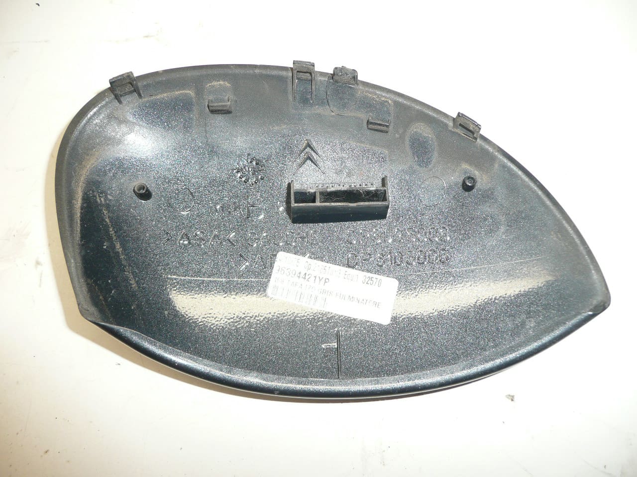 Osłona lusterka L Citroën Xsara Picasso szara met. EYPC