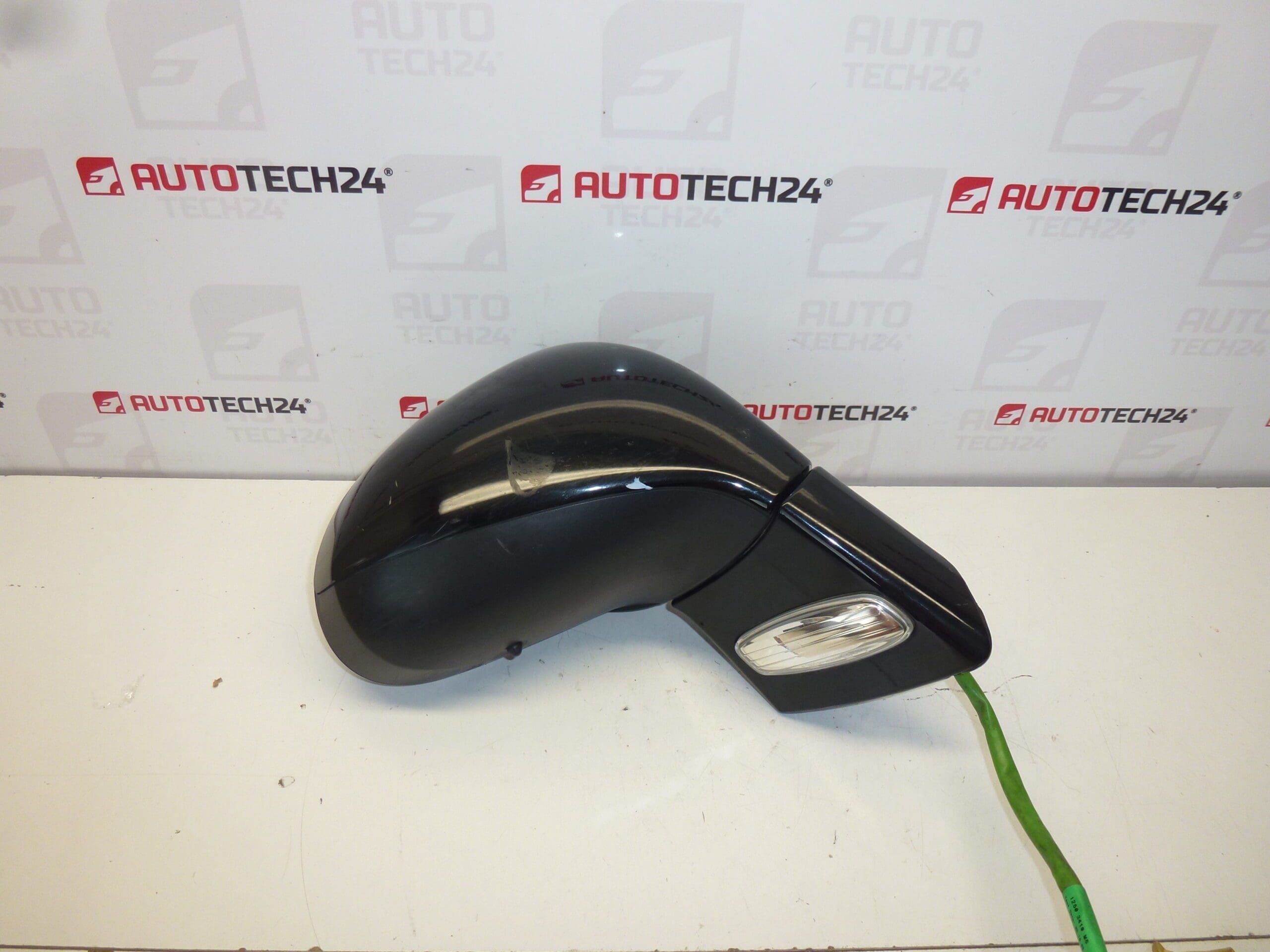 Lusterko prawe Peugeot 308 KTVD 8153NC