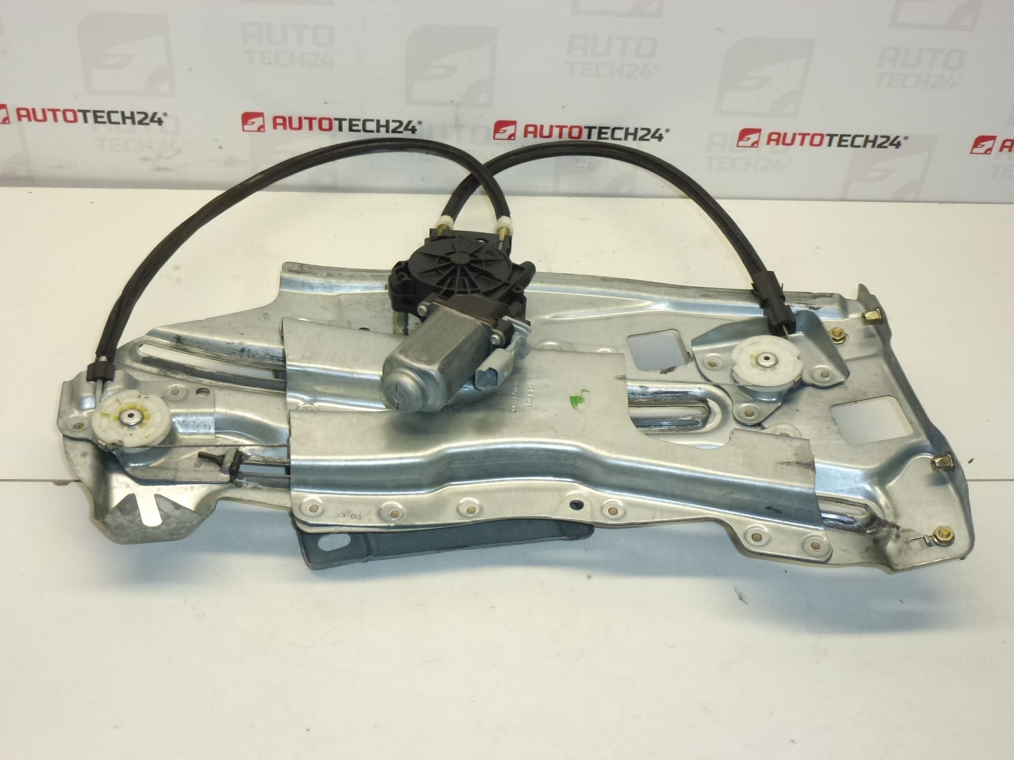 Lewy Tylni Mechanizm Podnoszenia Szyby Citroën C3 PLURIEL 963071180D 922383 - obrazek 2