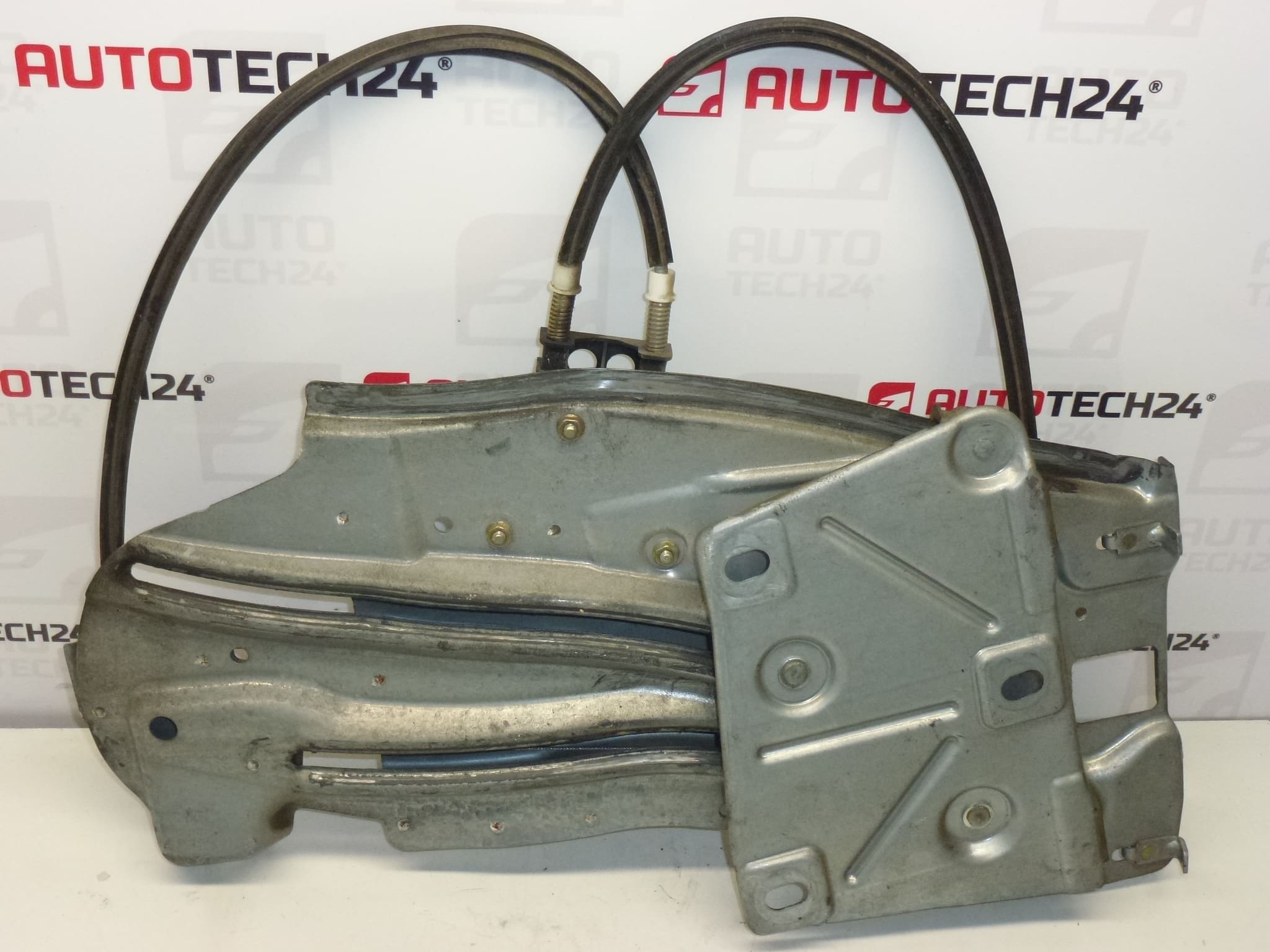 Prawy Tylny Mechanizm Podnoszenia Szyby Citroën C3 Pluriel 963071080D 922485 - obrazek 2