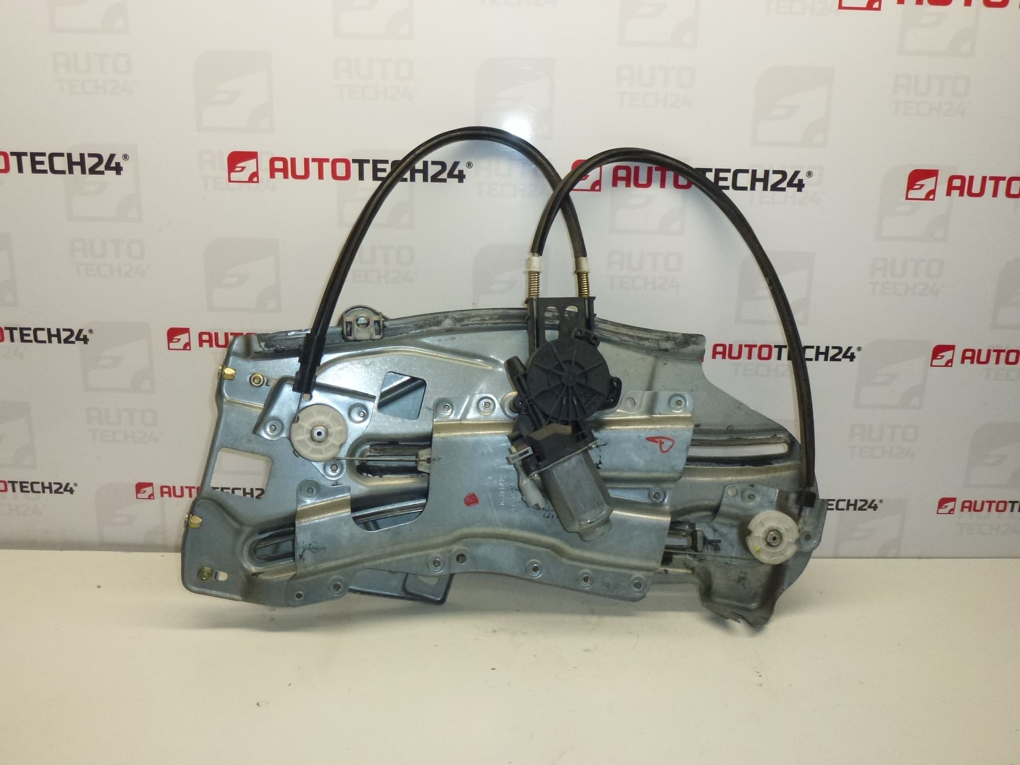 Mechanizm szyby tylnej prawej Citroën C3 PLURIEL 963071080D 922485