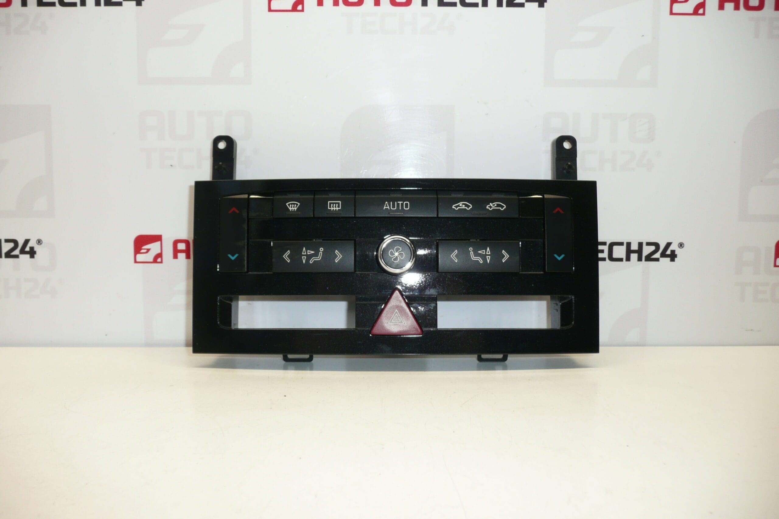 Peugeot 407 sterowanie ogrzewaniem klimatyzacji 96844741XN 6452J8