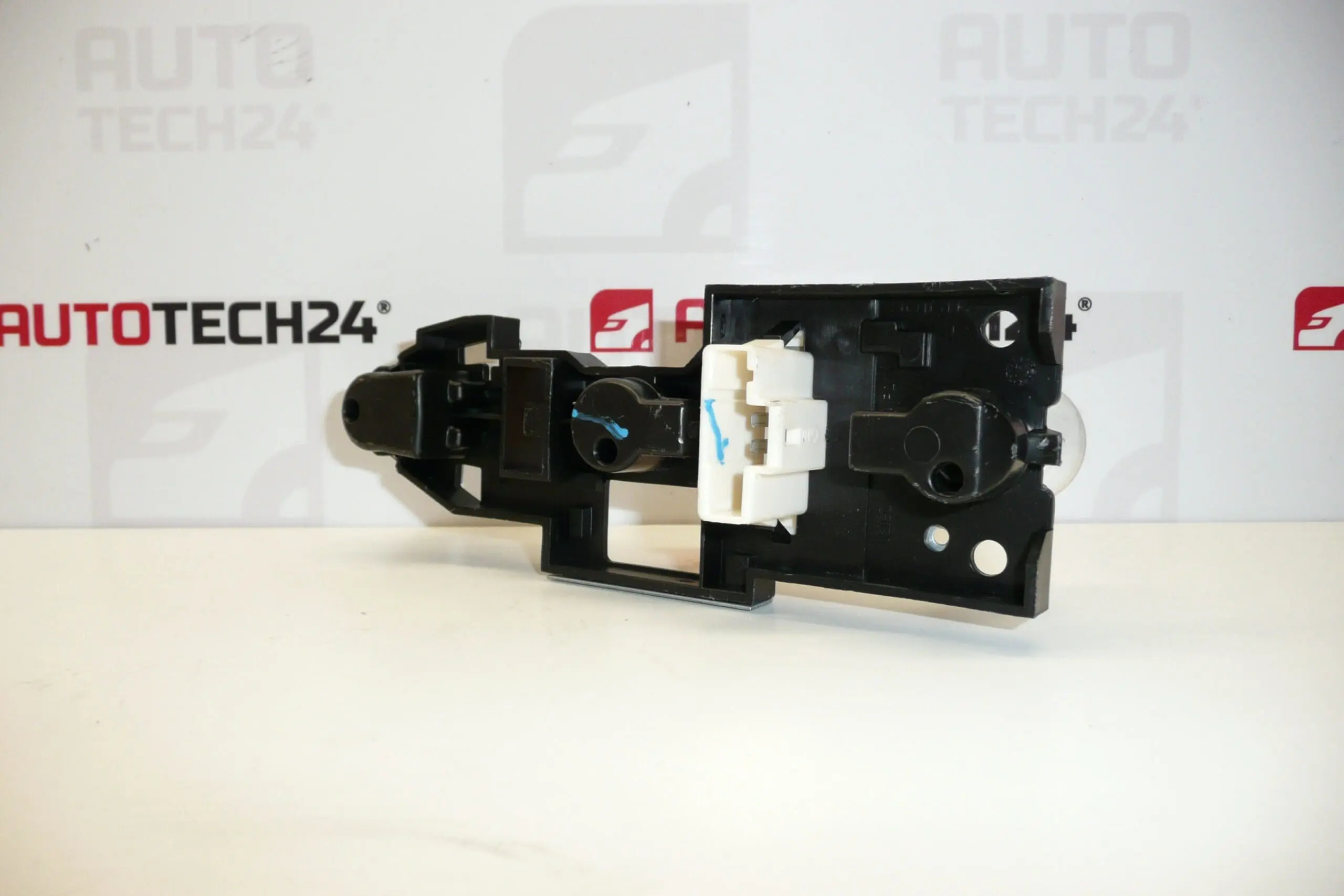 Gniazdo Lampy Tylnej Citroën C5 II 89032703 - obrazek 2