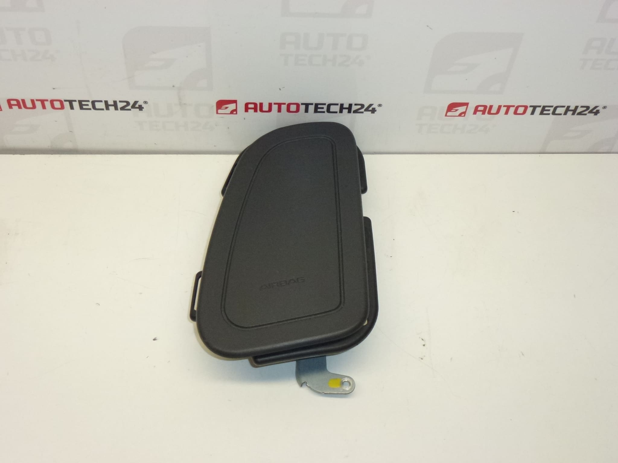 Poduszka powietrzna do fotela Citroën C3 C4 lewa 96574084ZE 8216NA