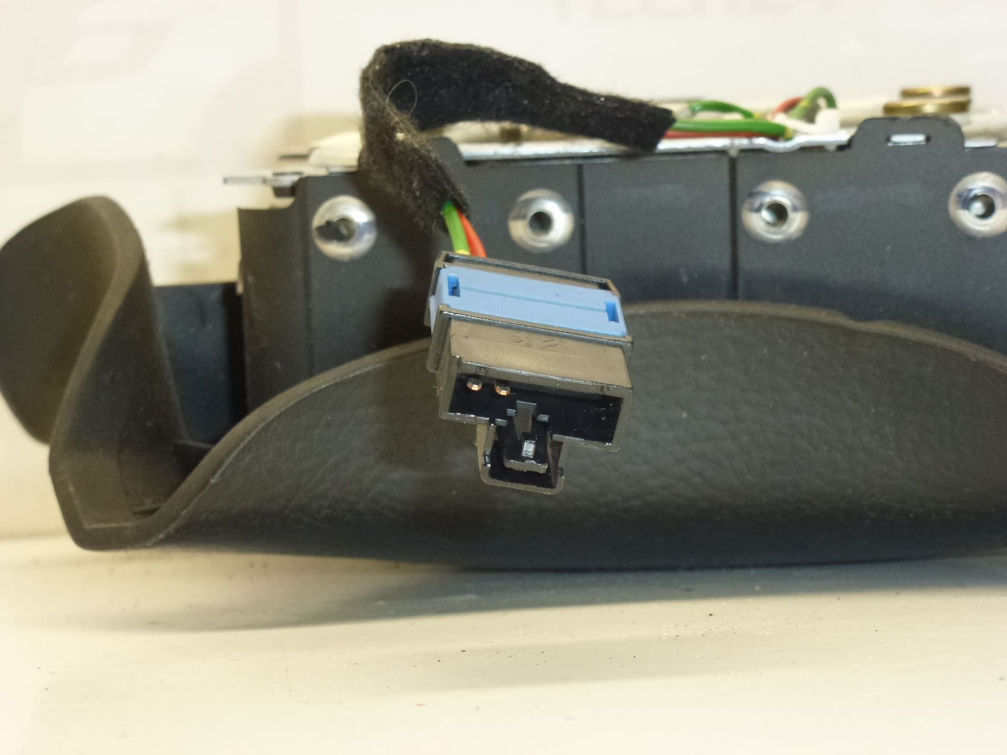 Poduszka powietrzna kierownicy do Peugeot 406, nr części 96303944ZL/4112EQ - obrazek 2