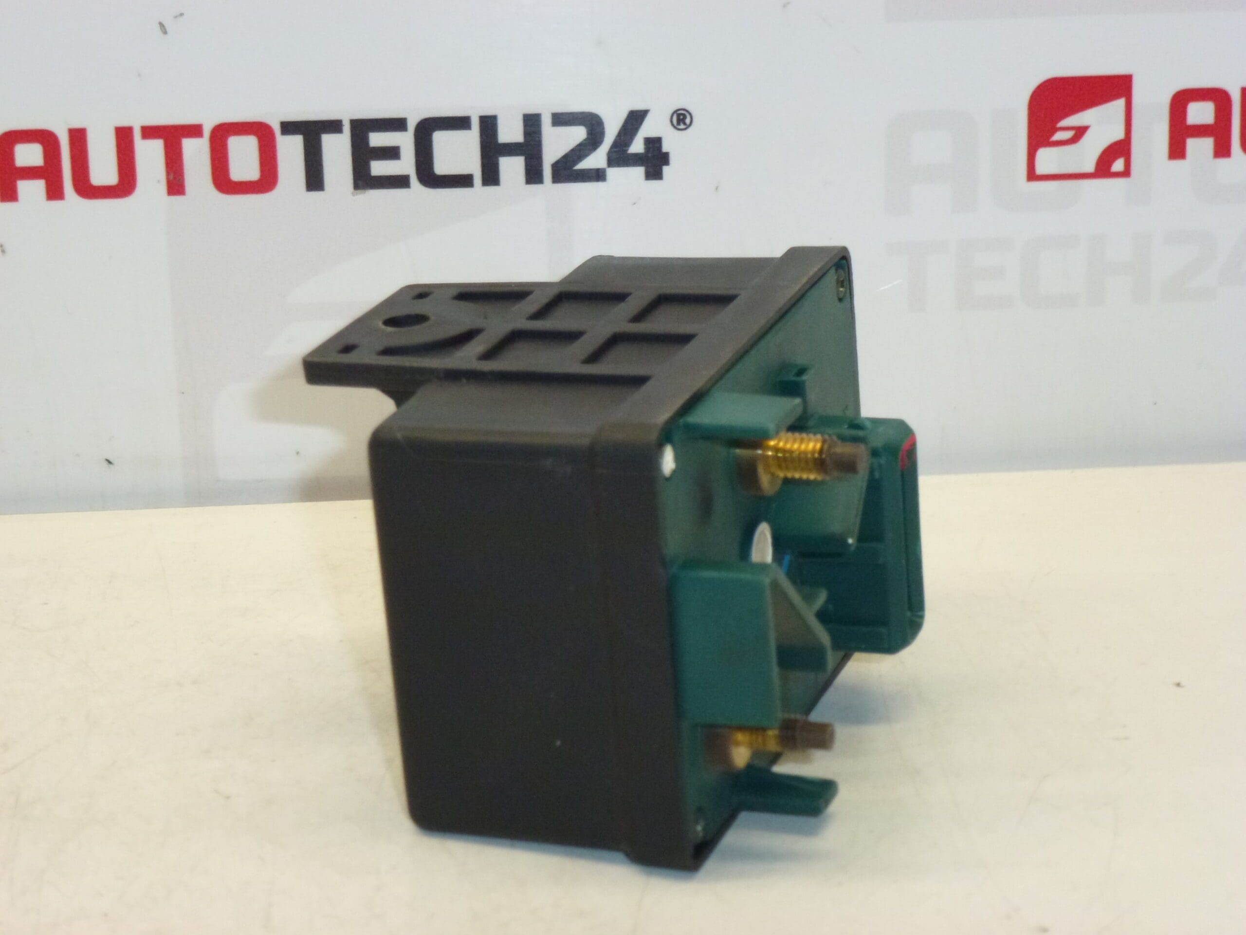 Przekaźnik świec żarowych NAGARES Citroën Peugeot 9639912580 - obrazek 2